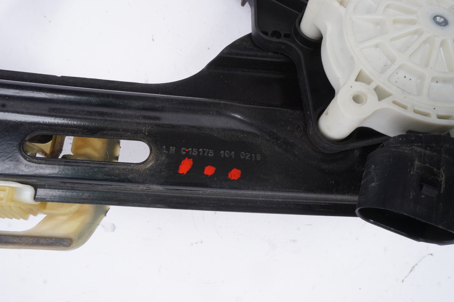 2011 - 2017 BMW F25 X3 REAR LEFT DOOR WINDOW REGULATOR W MOTOR