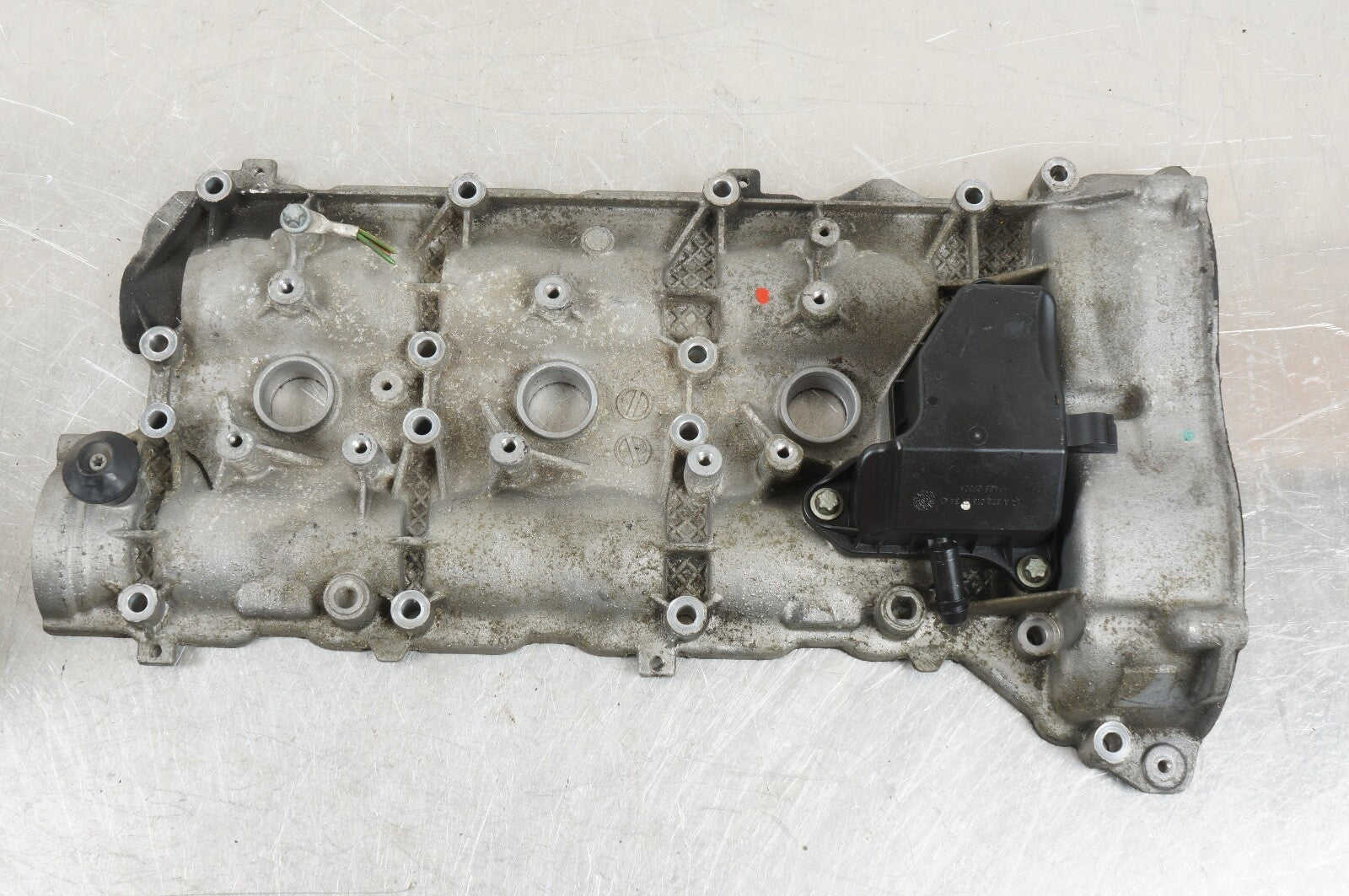 Mercedes W221 S400 C300 GLK350 E350 Engine Cylinder Head Cover Left Side OEM