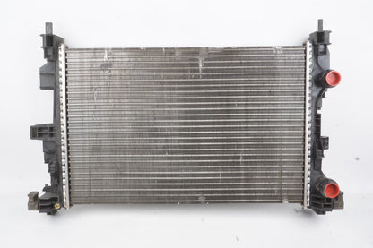 2018 - 2021 Jeep Renegade 2.4l Engine Cooling Radiator OEM