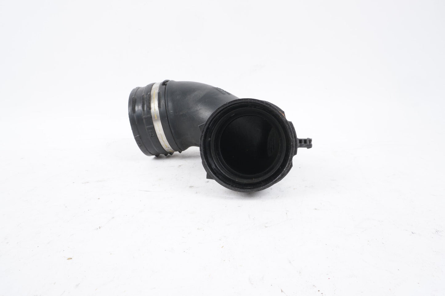 14-17 Maserati Ghibli Air Intake Inlet Resonator Sleeve Hose Tube 670001591 OEM