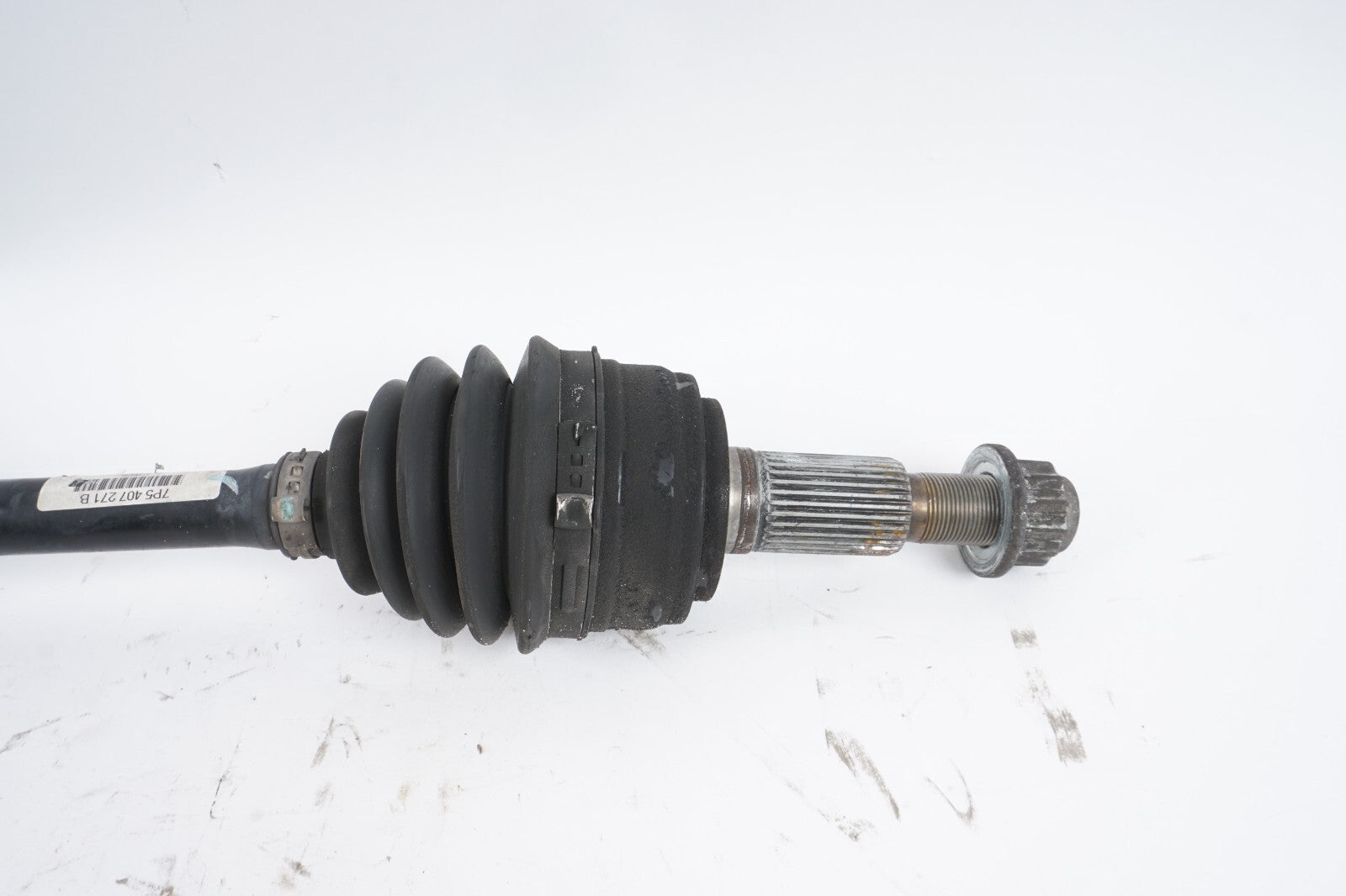 2011-2018 PORSCHE CAYENNE 3.6L FRONT RIGHT PASSENGER SIDE AXLE SHAFT OEM