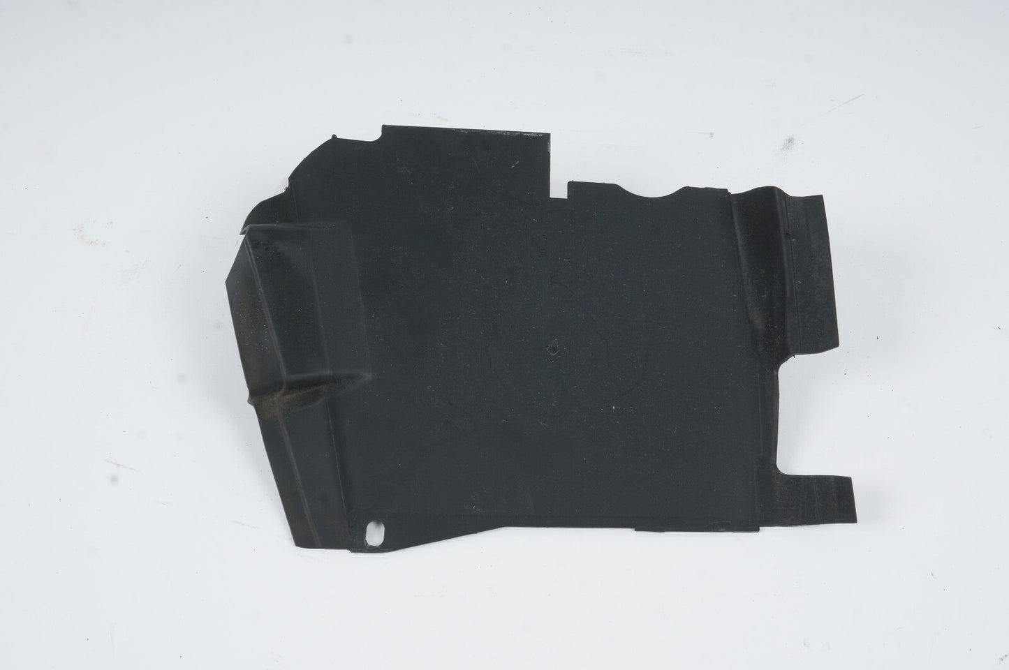 2020-2023 CADILLAC CT4 LEFT ENGINE RADIATOR SIDE AIR UPPER BAFFLE SHIELD OEM