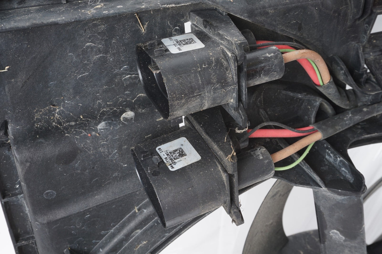 11-17 AUDI A8L A8 3.0L ENGINE COOLING FAN MOTOR W/ SHROUD OEM
