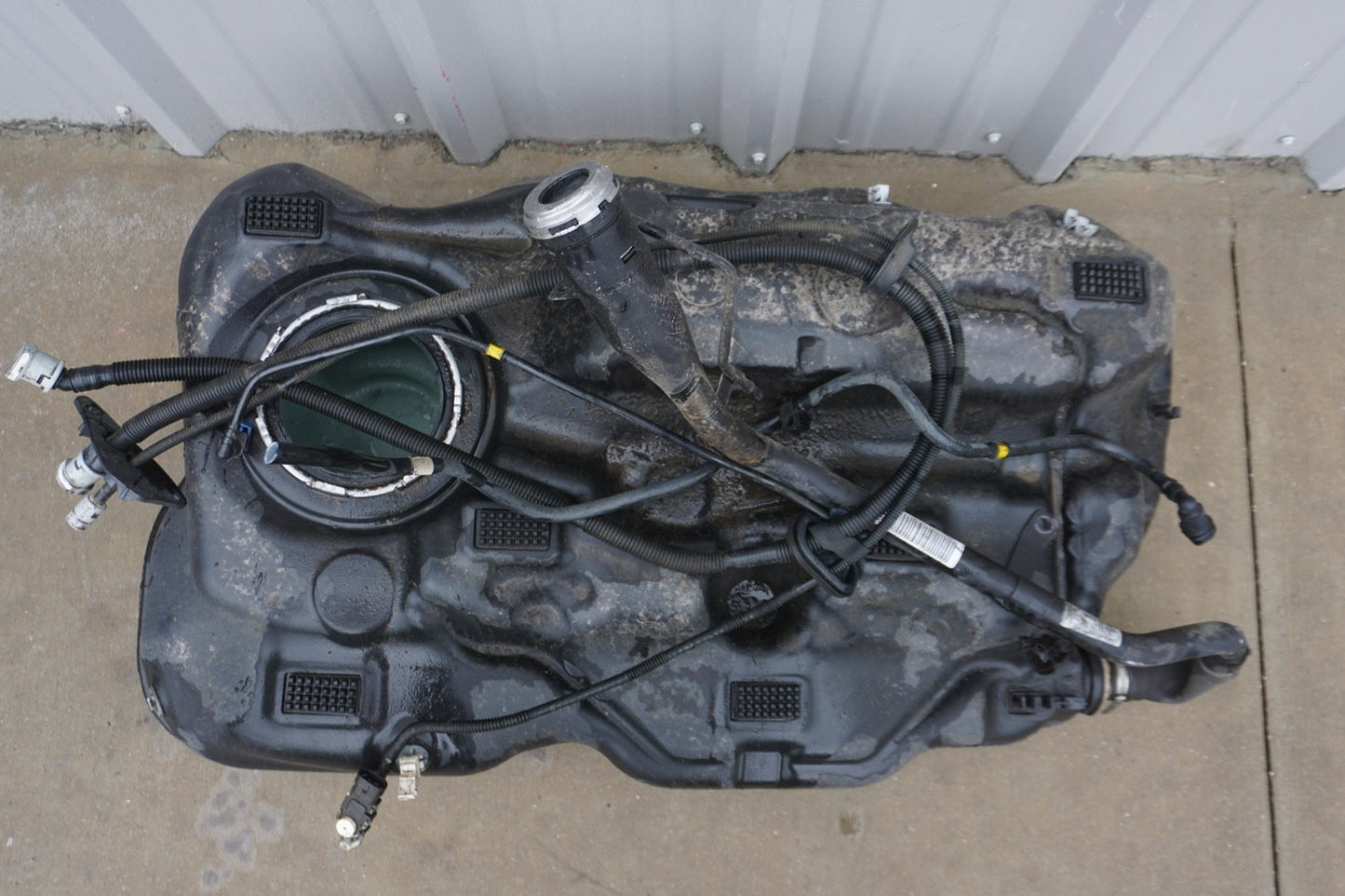 2015 - 2023 Jeep Renegade Fuel Gas Tank Storage Bottle Reservoir OEM
