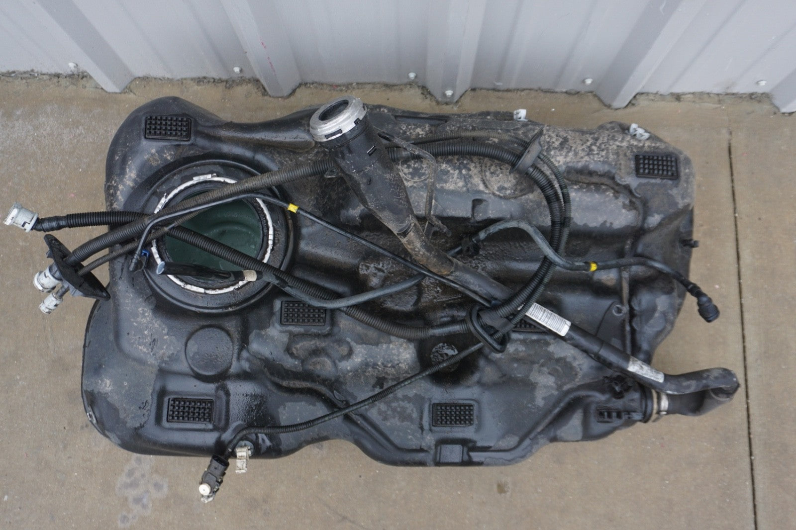 2015 - 2023 Jeep Renegade Fuel Gas Tank Storage Bottle Reservoir OEM