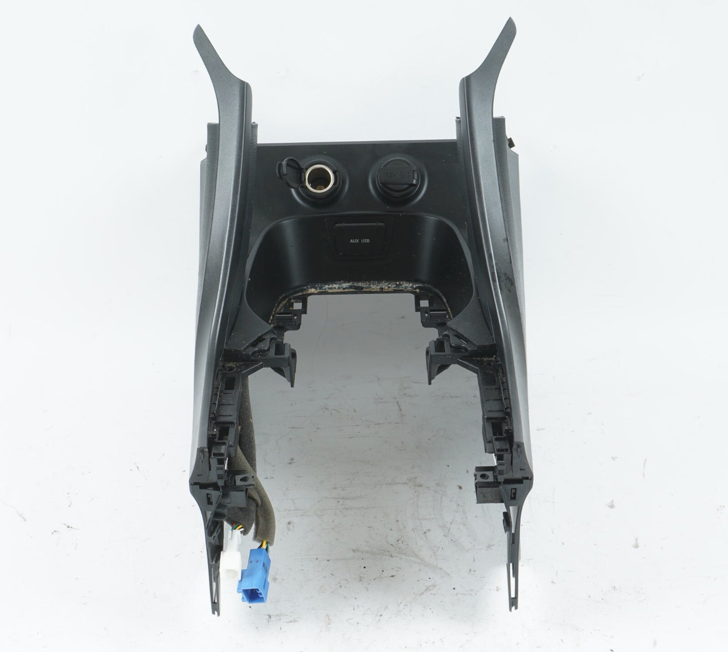 2013-2016 HYUNDAI SANTA FE CENTER CONSOLE TRIM BASE OEM