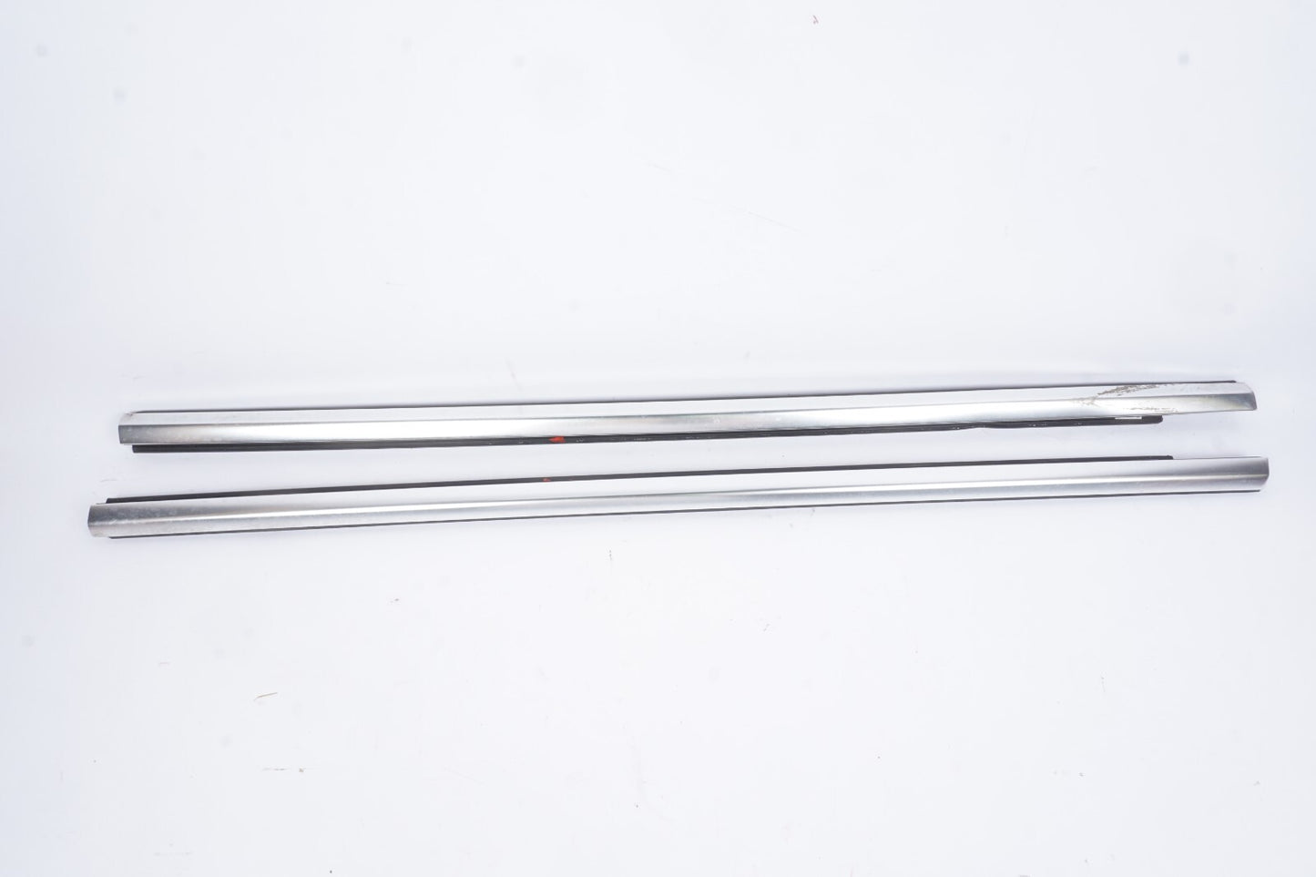 21-23 BMW 430I M440I Convertible G23 Front Door Window Belt Molding LH&RH OEM