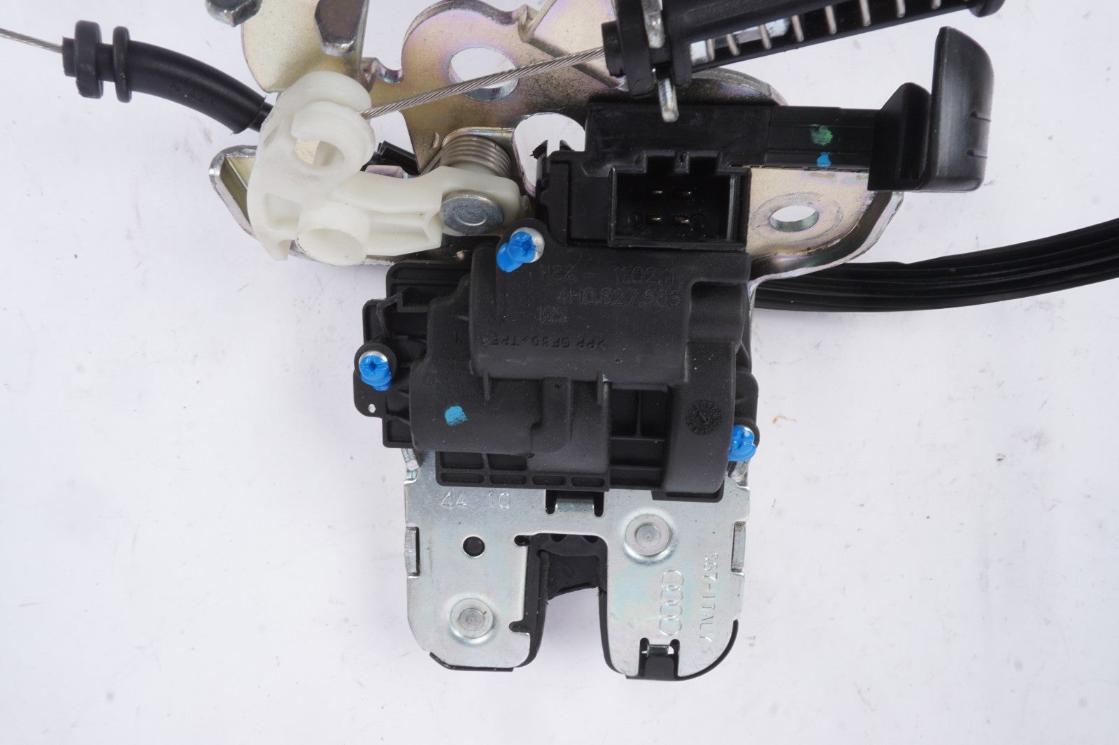 2011 - 2018 AUDI A8 QUATTRO REAR TRUNK LID TAILGATE LATCH LOCK ACTUATOR OEM