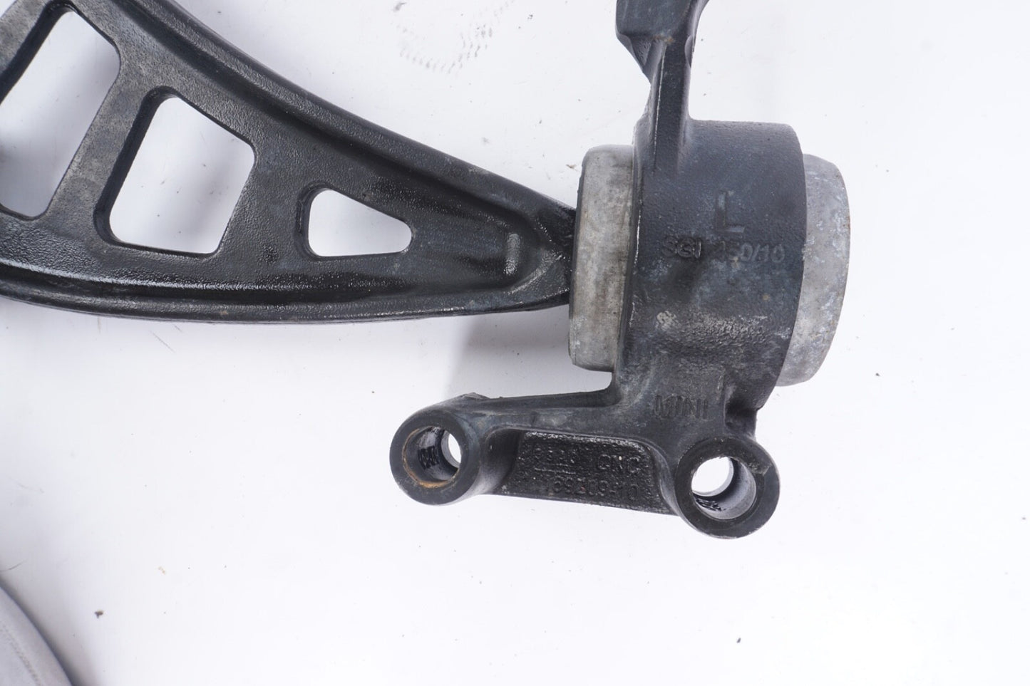 2013-2016 MINI COOPER PACEMAN R61 1.6L FRONT LEFT LOWER WISHBONE CONTROL ARM OEM