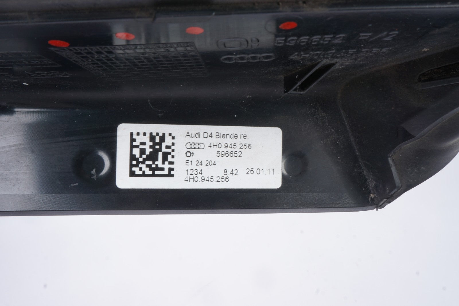 2011 - 2014 Audi A8l Rear Left Right Side Taillight Lamp Lower Trim Cover OEM