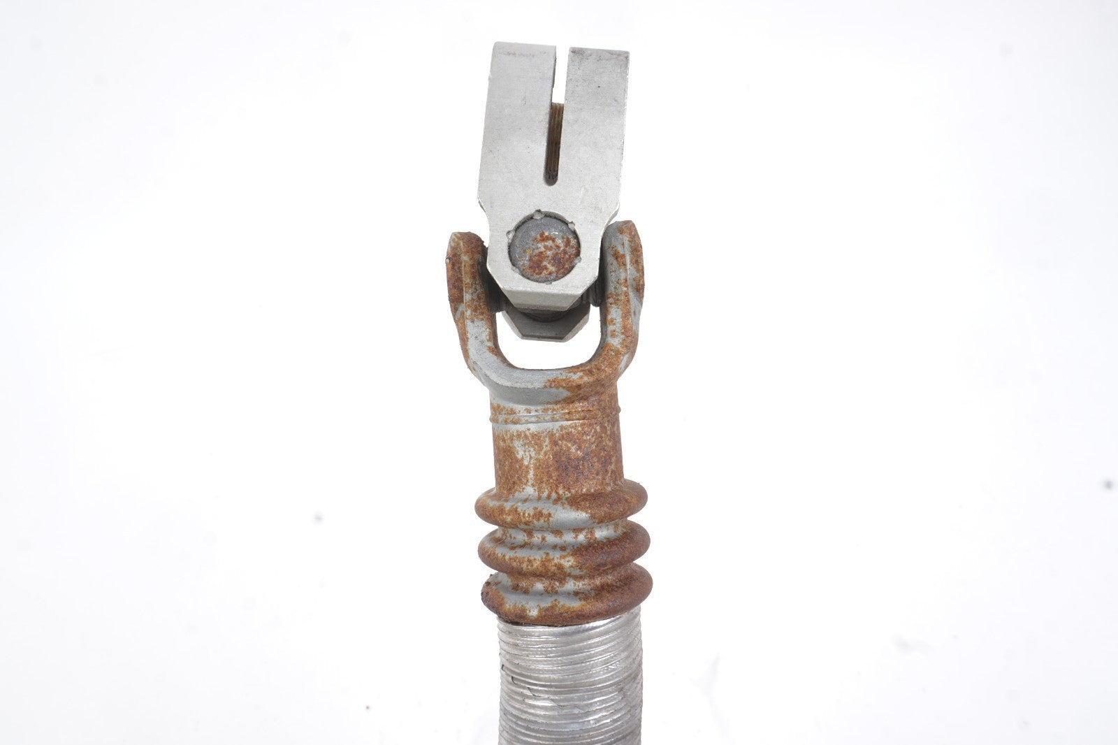 08-14 Mercedes-Benz C300 Power Steering Gear Coupling 2044620278  OEM