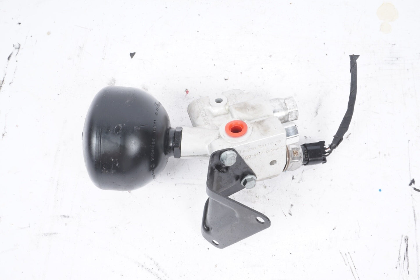 00-08 Mercedes R230 SL500 Pressure Relief Valve ABC Hydraulic Suspension Oem