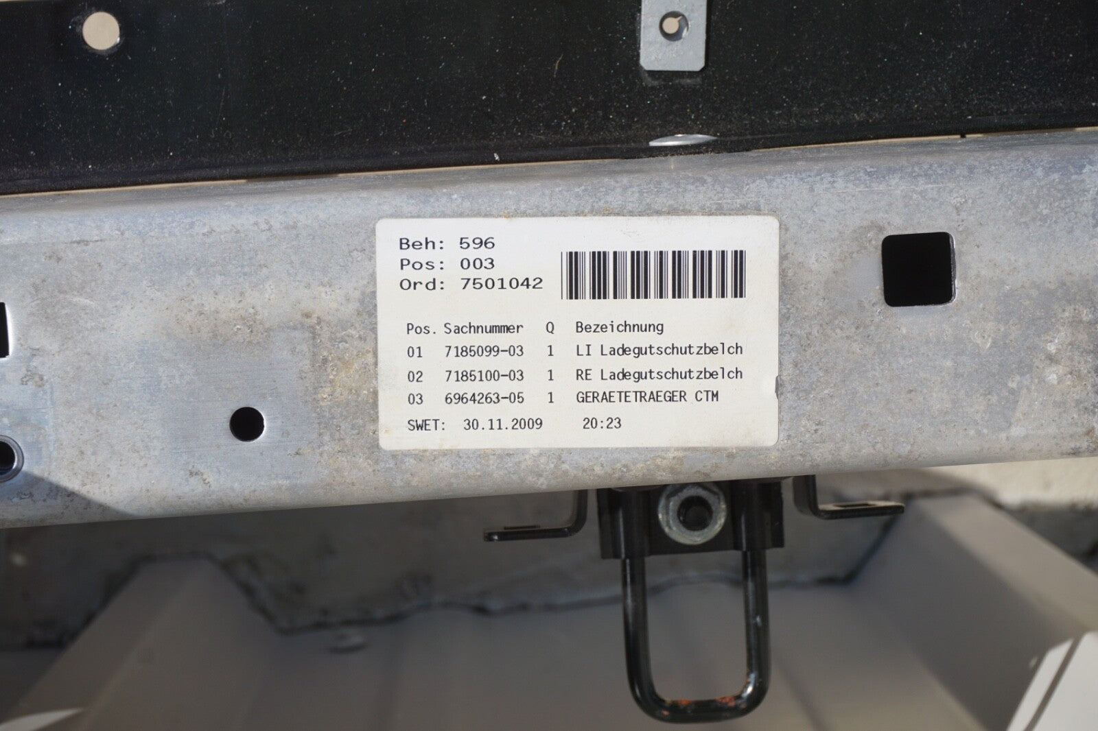 07-13 BMW E93 325I 328I 335i M3 Convertible Rear Roll Bar Bracket 7140906 OEM