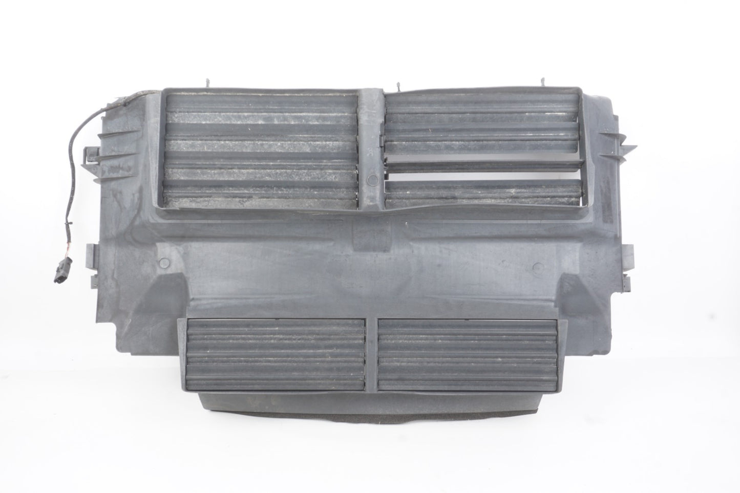 2015-2018 Ford Focus  2.0L Front Center Active Shutter Grille  OEM