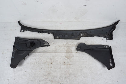 13-18 BMW 650i 640i Grand Coupe Front Windshield Wiper Cowl Cover Trim Panel OEM