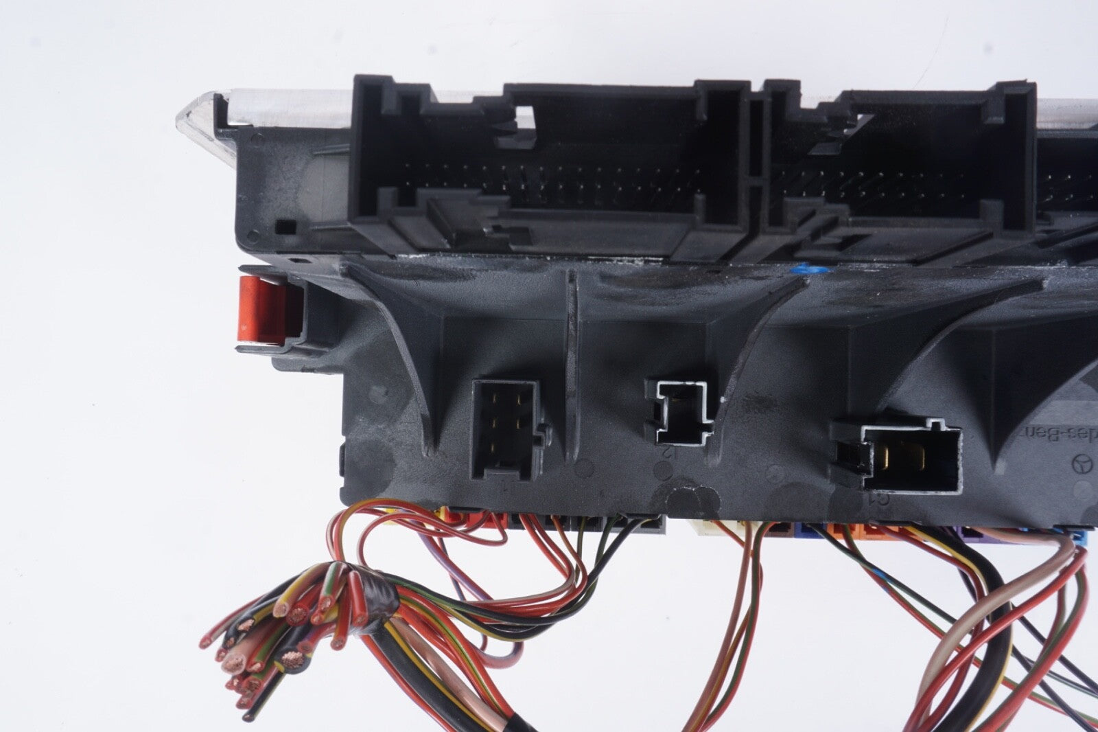 2003 - 2012 Mercedes R230 SL500 SL55 AMG Front Left SAM Fuse Box Control Module