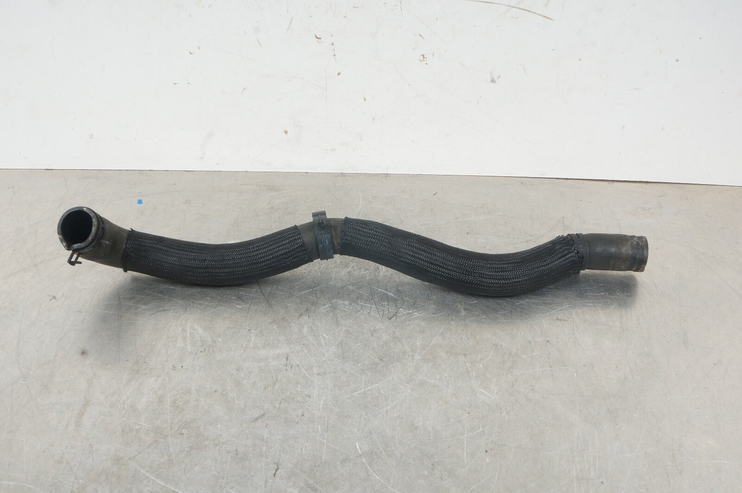 2020-2023 CADILLAC CT4 2.0L RADIATOR COOLING COOLANT UPPER HOSE TUBE PIPE OEM
