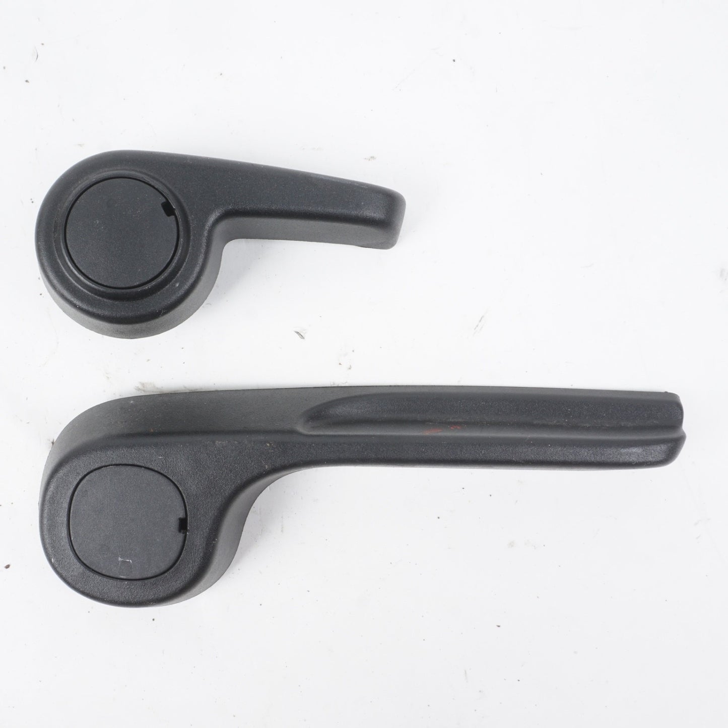 2014 - 2020 FIAT 500L FRONT RIGHT SEAT HEIGHT LEVER HANDLE ADJUSTER OEM 2298233