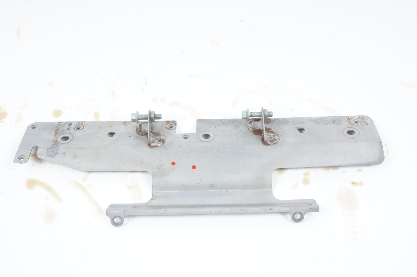 2015 - 2020 BENTLEY MULSANNE 6.8L INTERCOOLER MONT BRACKET PLATE RIGHT OEM