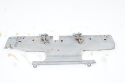 2015 - 2020 BENTLEY MULSANNE 6.8L INTERCOOLER MONT BRACKET PLATE RIGHT OEM