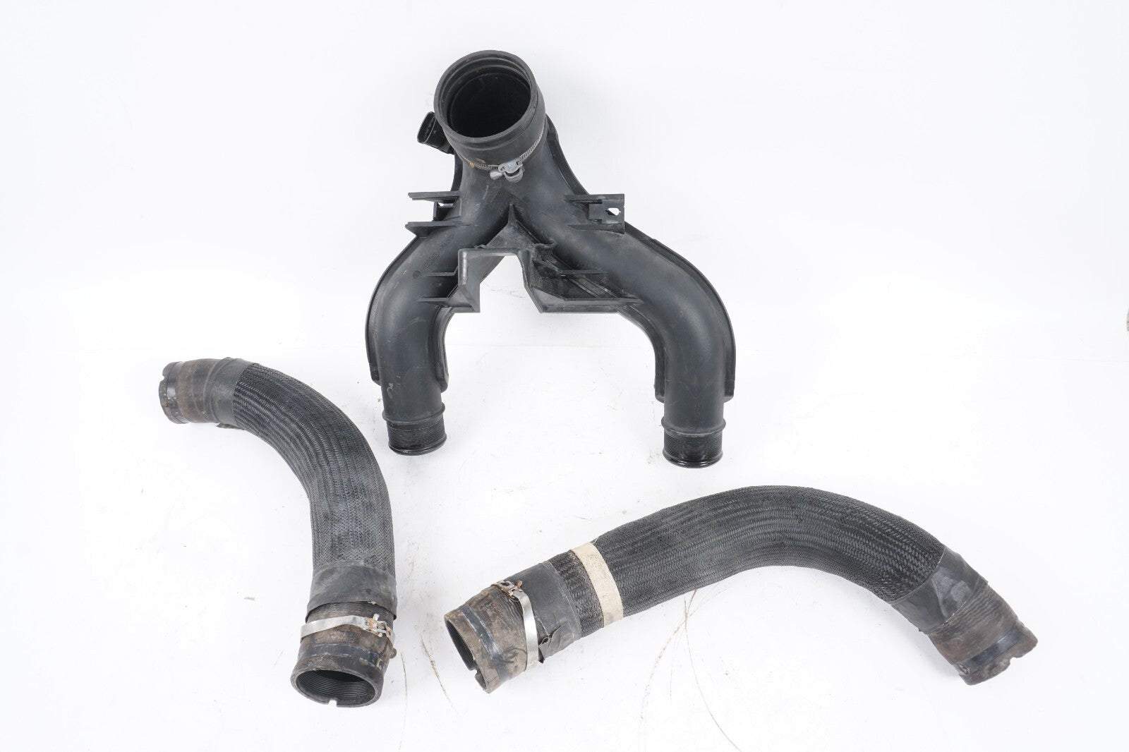 2014 - 2020 MASERATI GHIBLI Air Intake duct tube Duct Hose