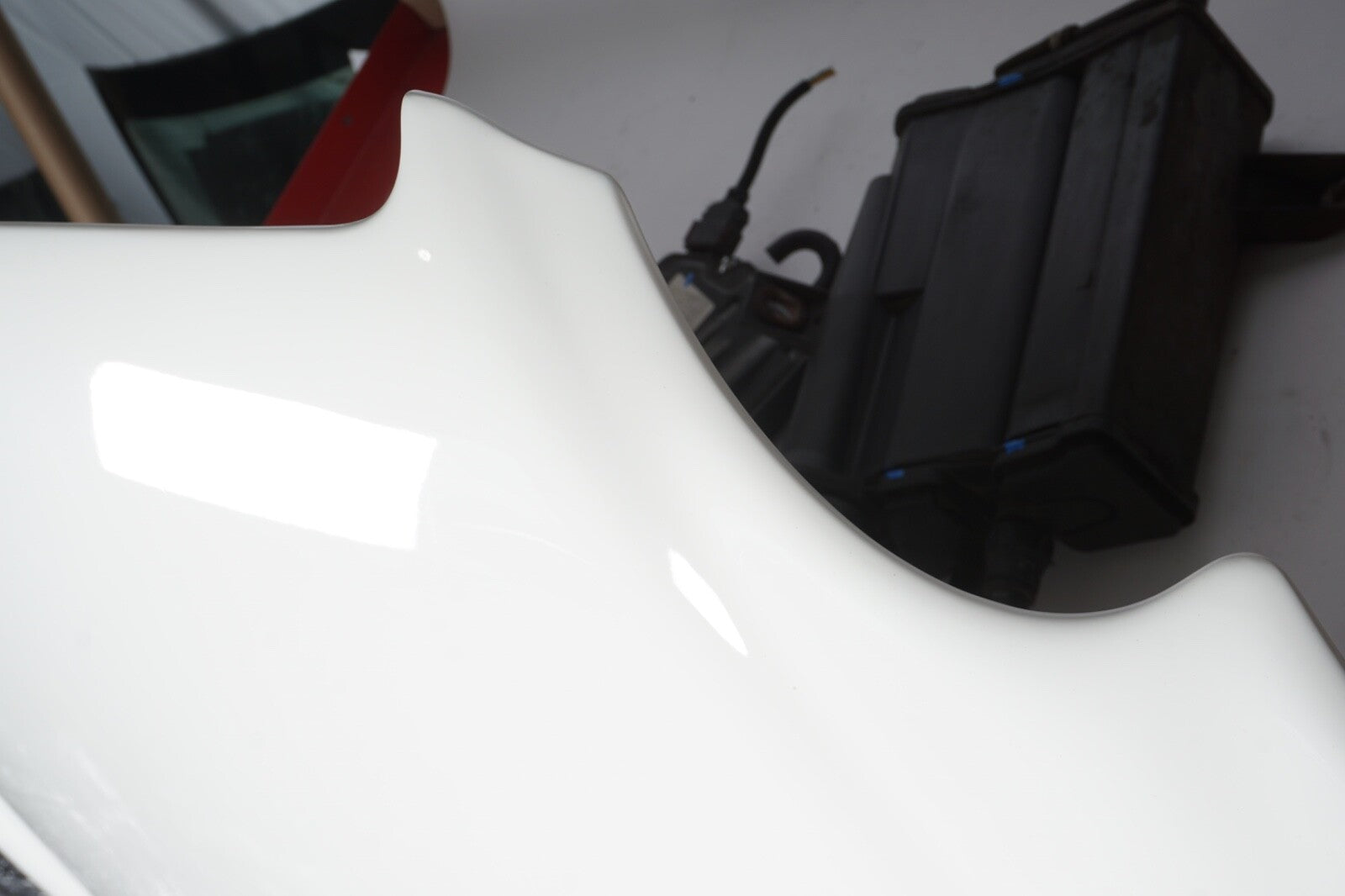 03-08 Mercedes R230 SL500 SL550 SL55 AMG Hood Cover Panel Assembly WHITE