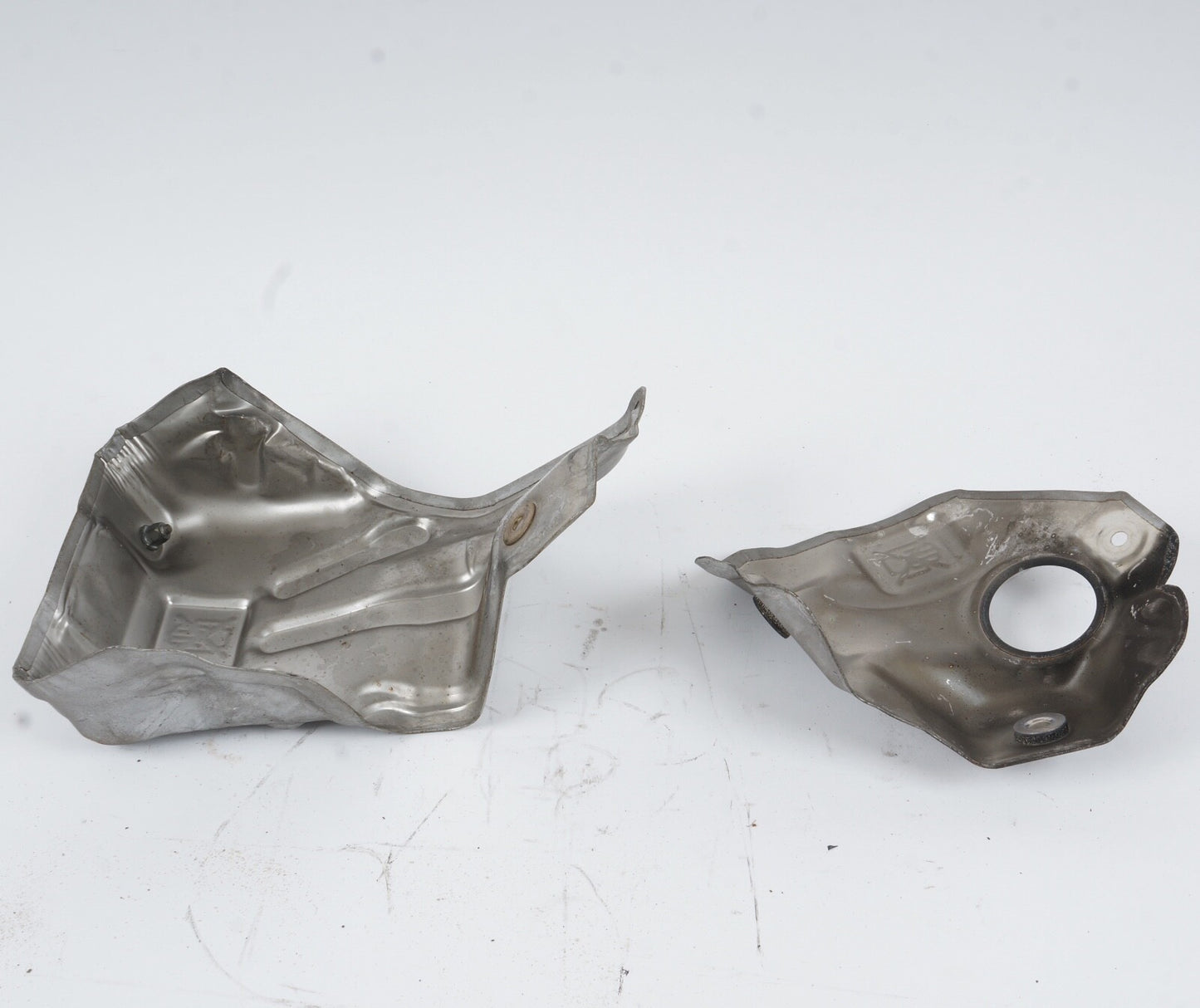 2020-2023 CADILLAC CT4 2.0L ENGINE TURBOCHARGER HEAT SHIELD PLATE COVER OEM PAIR