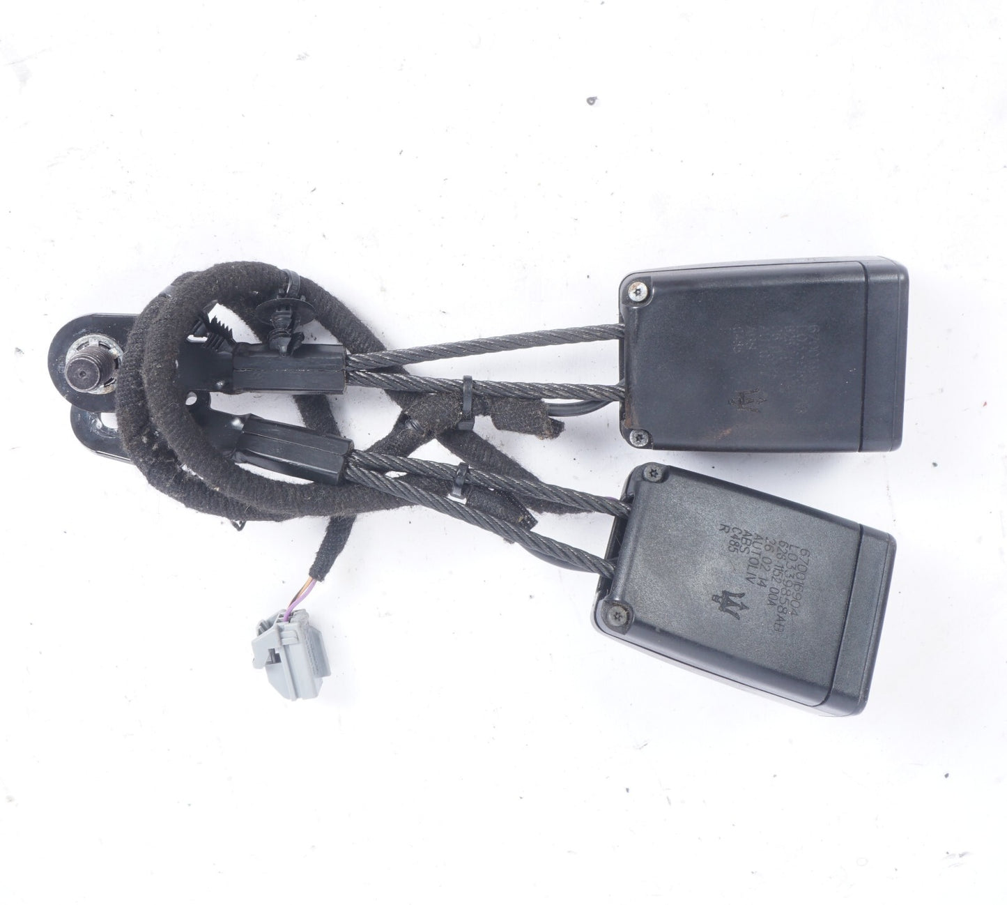 2014-2019 Maserati Ghibli Front Seat Belt Buckle Latch  Left & Right  OEM