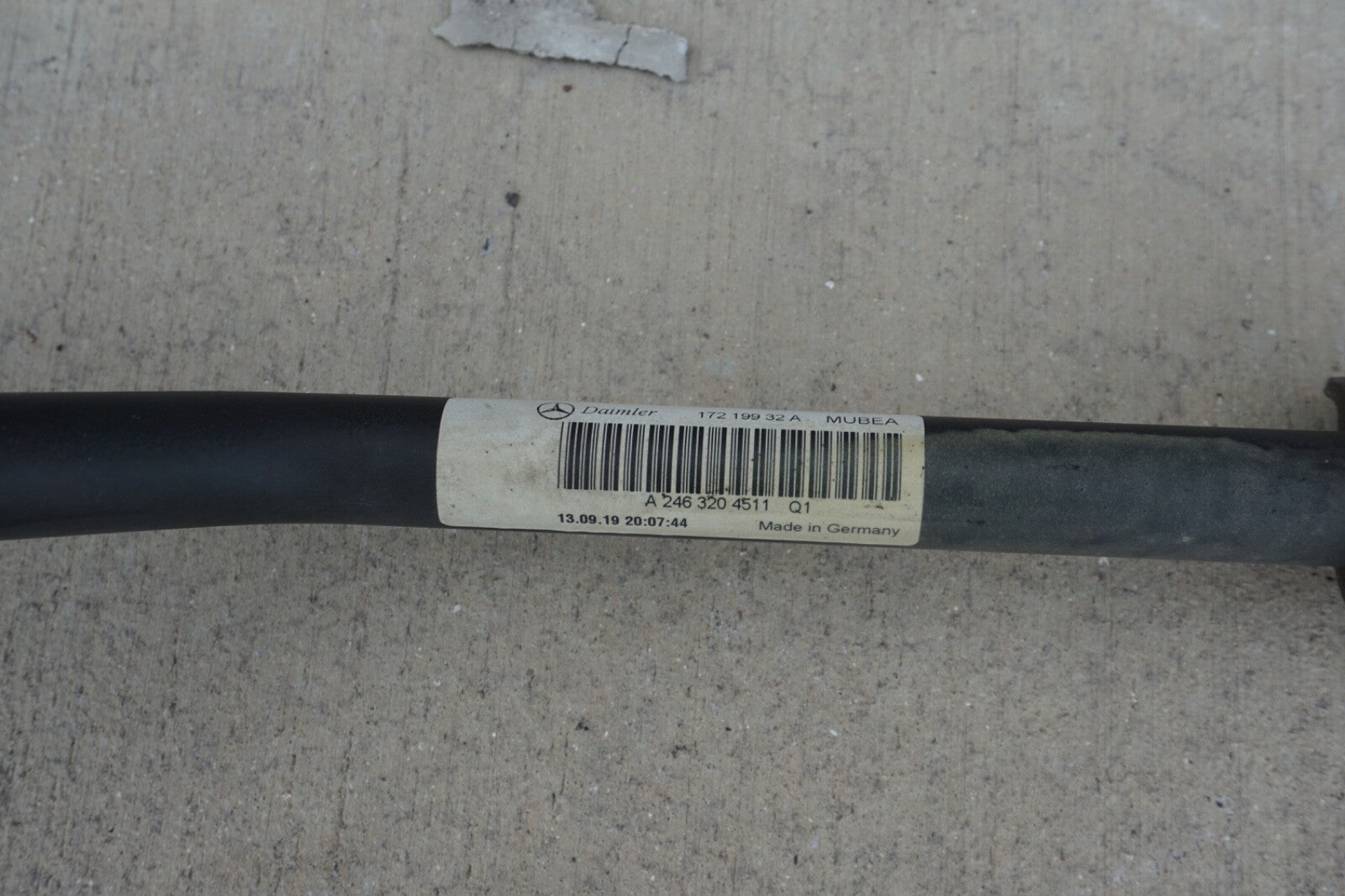 2015-2020 MERCEDES GLA250 X156 4MATIC REAR ANTI ROLL STABILIZER SWAY BAR OEM