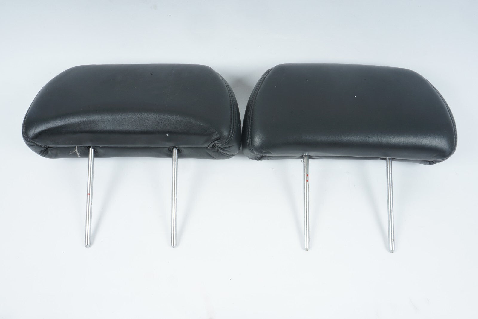 1993 Cadillac Allante FRONT SEAT HEADREST LEFT & RIGHT SET OEM