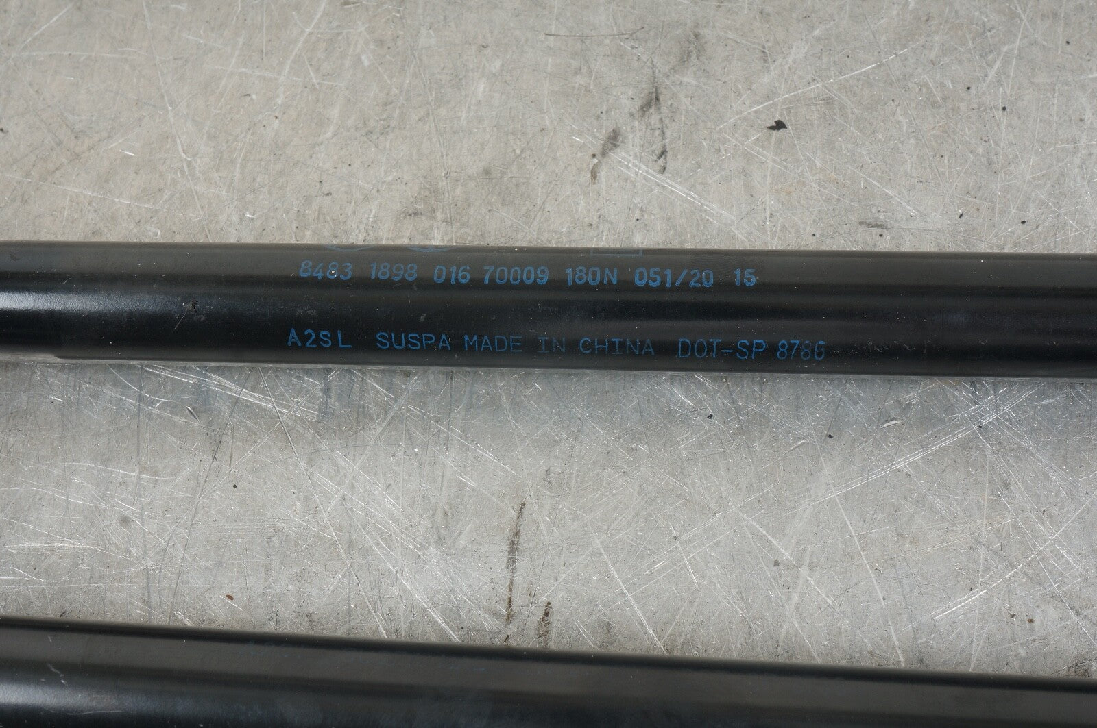 2020 - 2023 CADILLAC CT4 FRONT HOOD SUPPORT CYLINDER STRUT SHOCK SET 84831898
