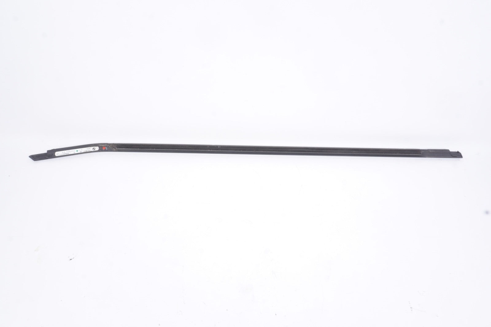 2016 - 2023 BMW X2 F39 FRONT LEFT DRIVER SIDE DOOR WINDOW BELT MOLDING OEM