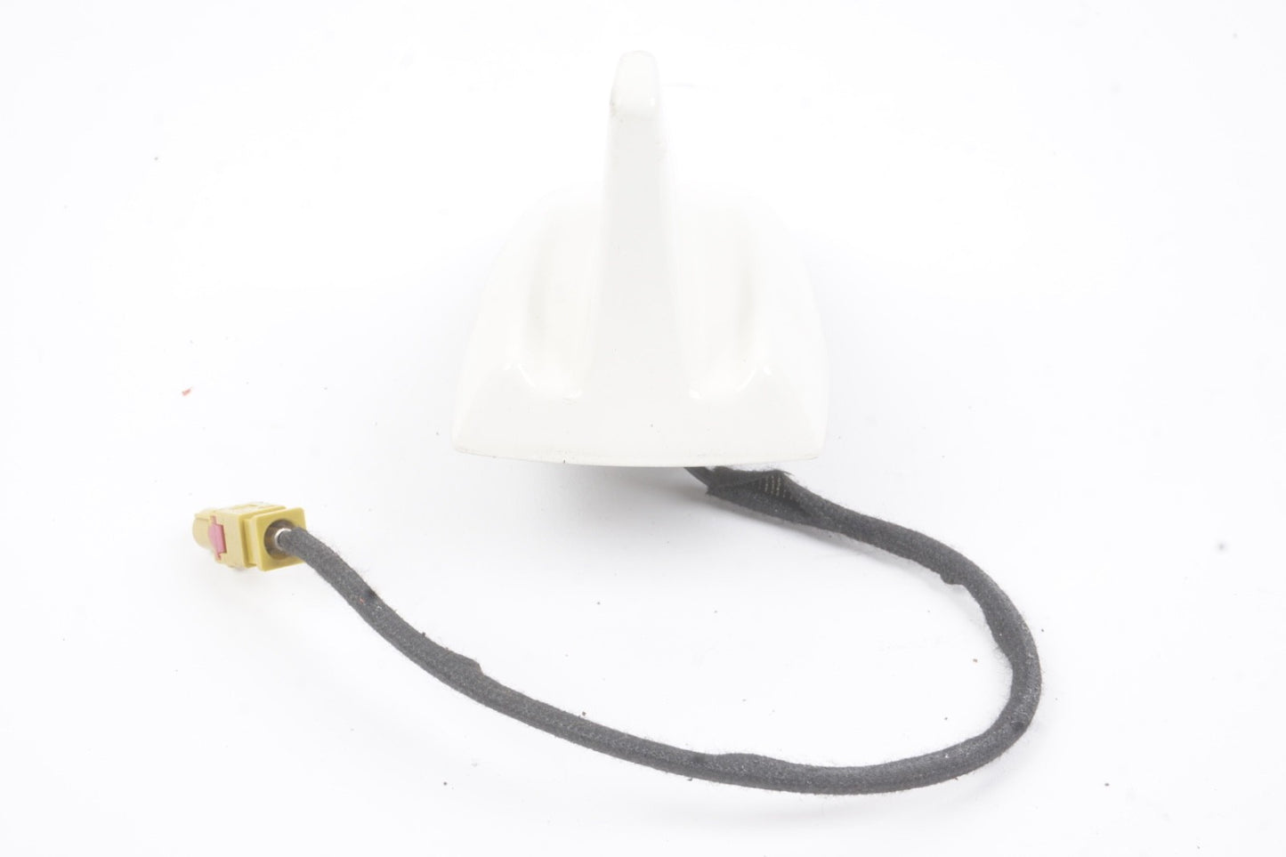 2014 - 2016 Maserati Ghibli Quattroporte Rear Roof Radio Antenna Shark Fin