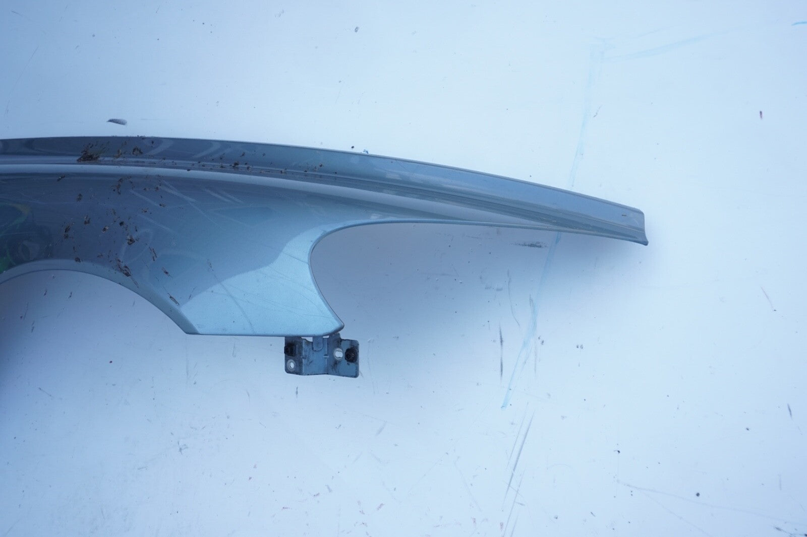 2006 - 2013 Volvo C70 Right Passenger Side Fender Cover
