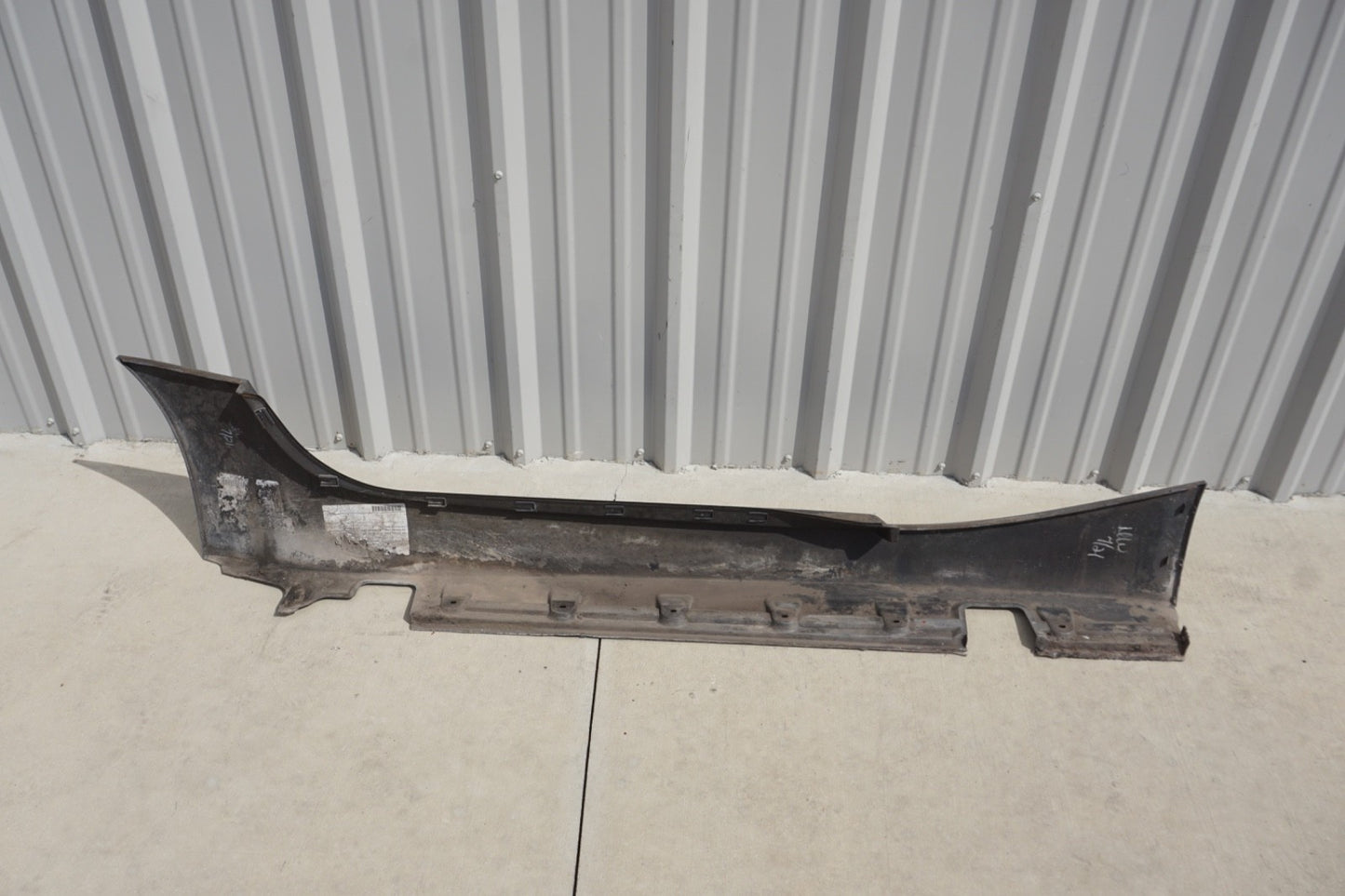 03-08 BMW Z4 E85 OEM LEFT Driver Side Skirt Rocker Panel Molding SILVER