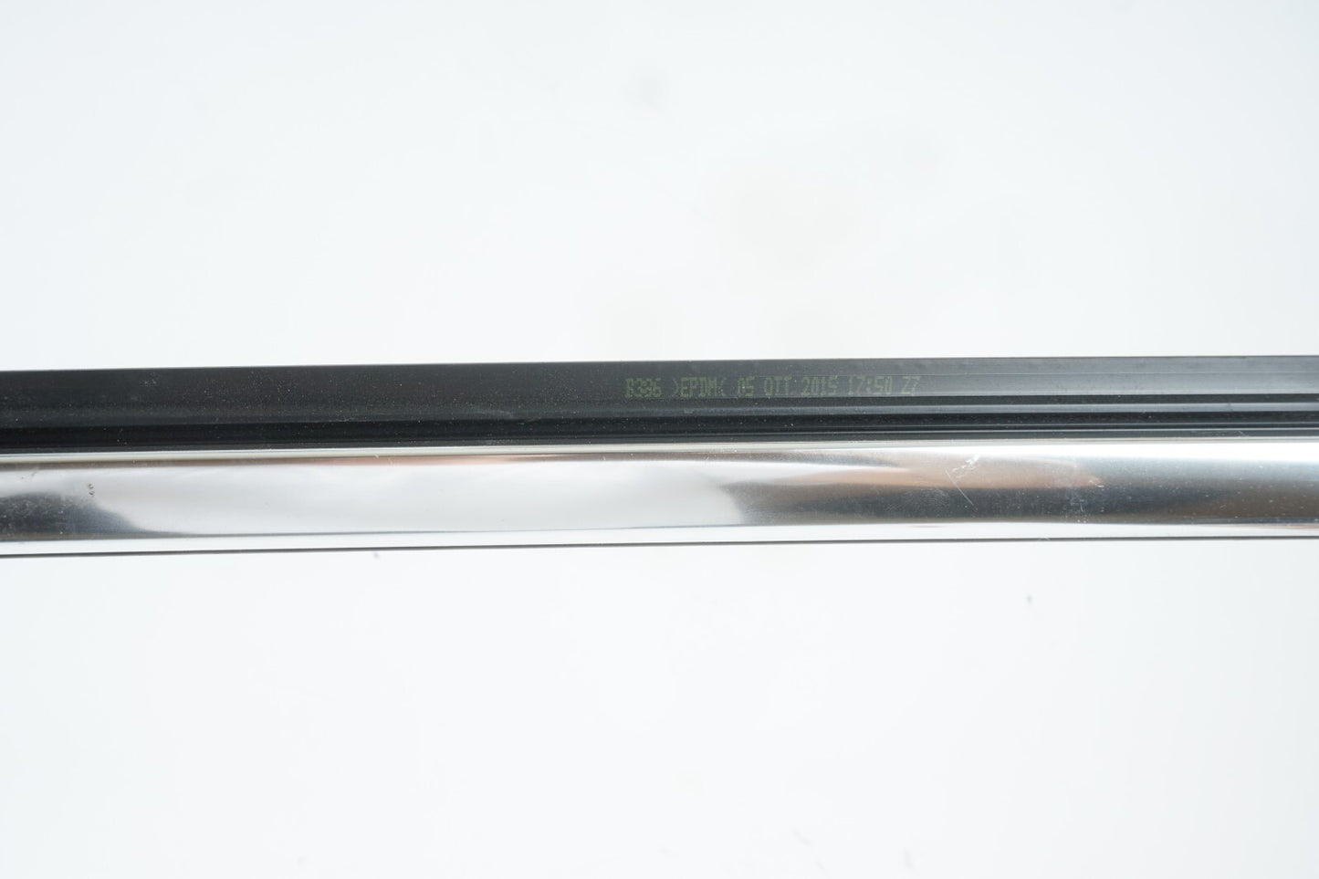 14-17 MASERATI QUATTROPORTE REAR RIGHT PASS SIDE DOOR WINDOW BELT CHROME OEM