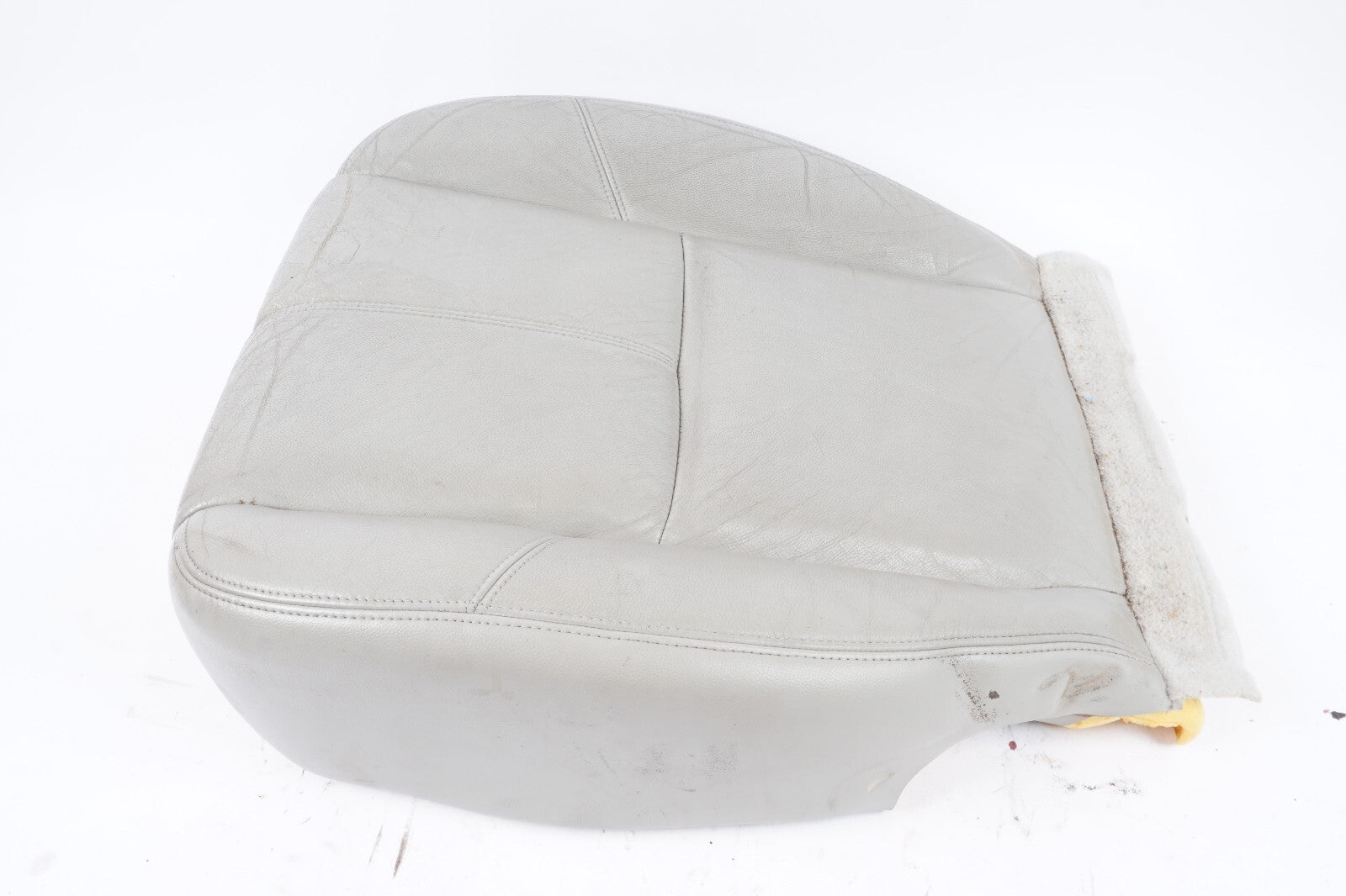 2007 - 2009 Chevy Suburban Front Right Passenger Seat Cushion Bottom Lower OEM