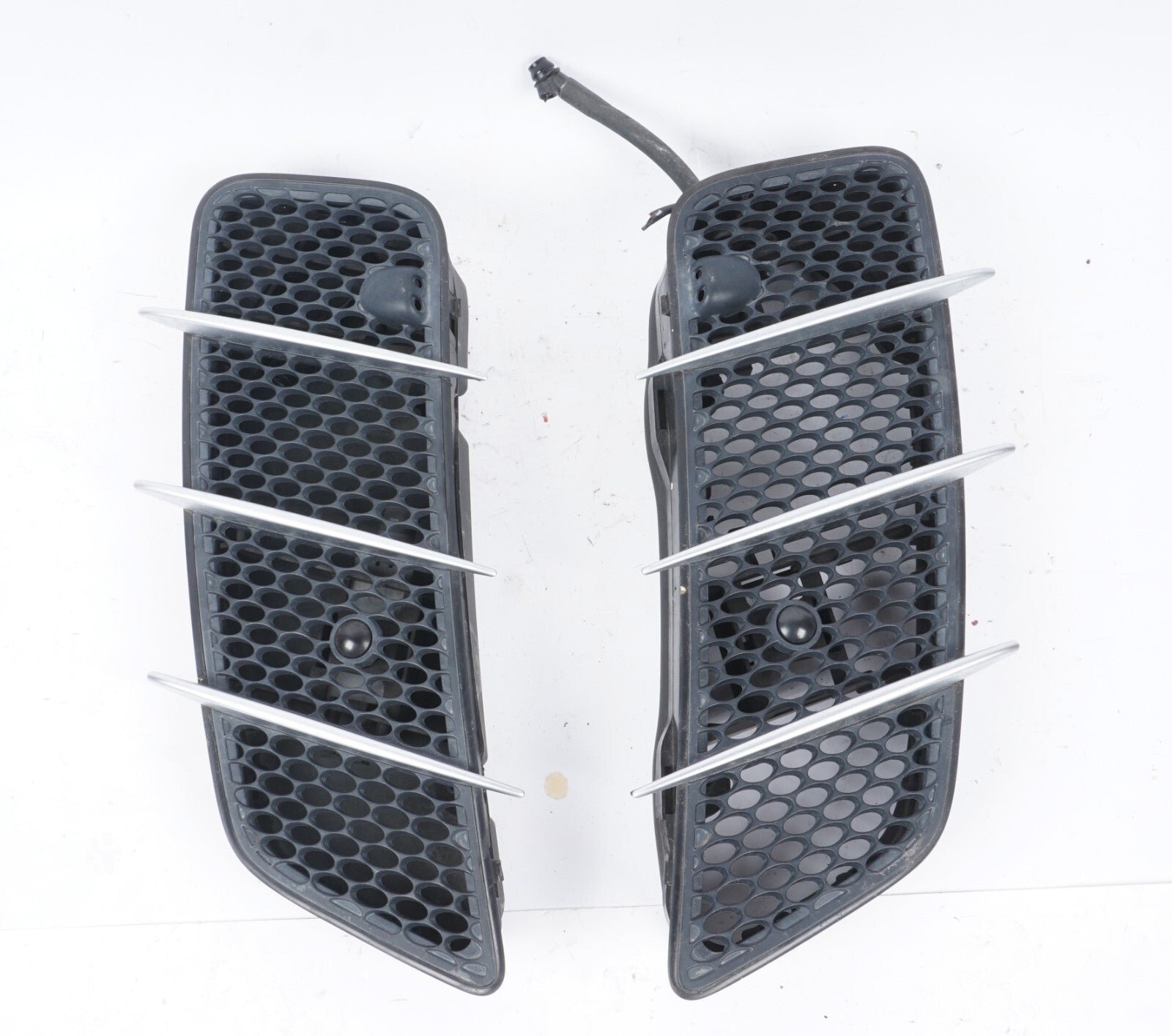 03-08 Mercedes R230 SL500 Hood Vent Grille Grill Left & Right OEM