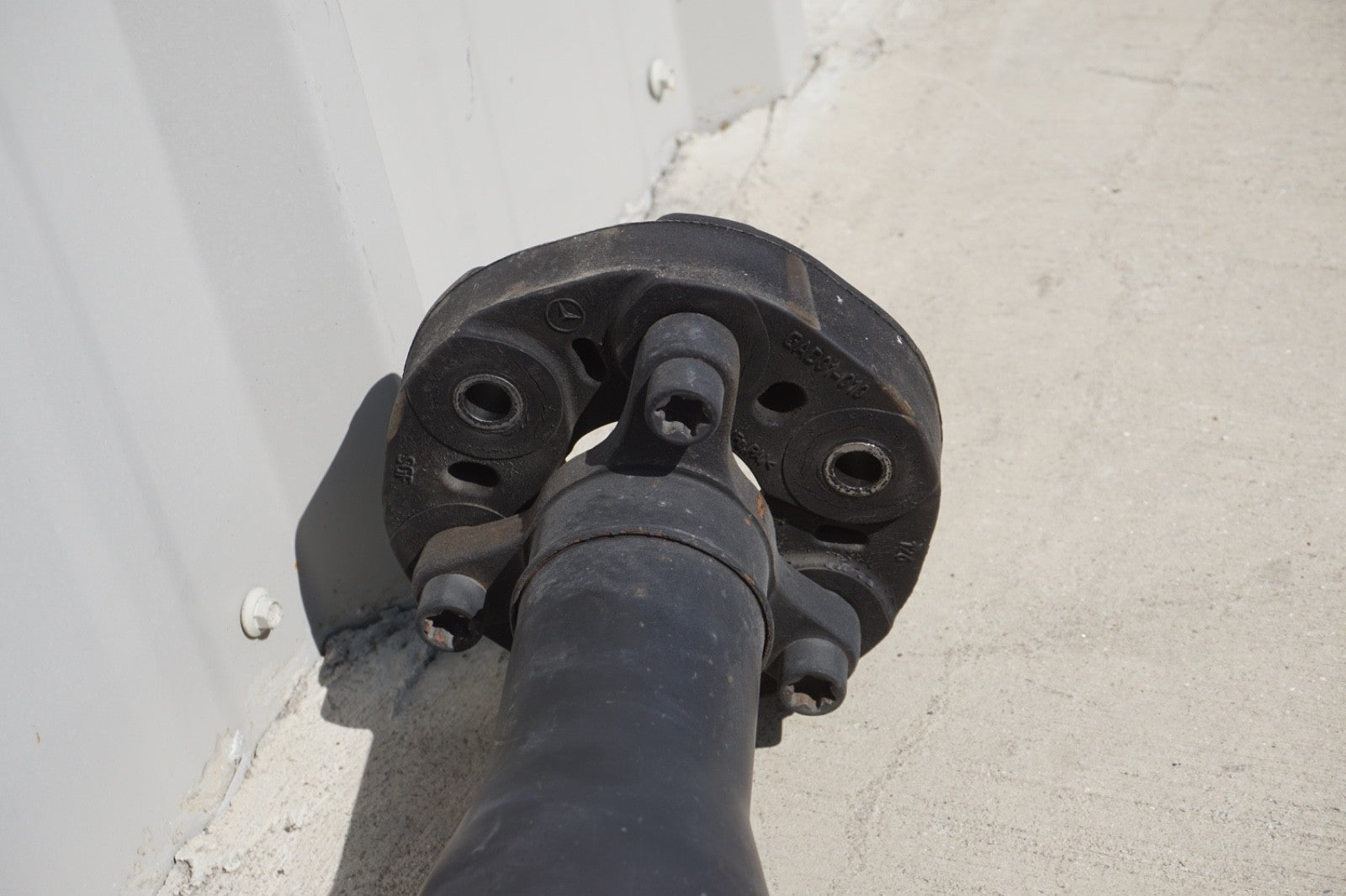 2009 - 2011 Mercedes C350 E350 A207 W207 C207 RWD Rear Drivershaft Driveline OEM