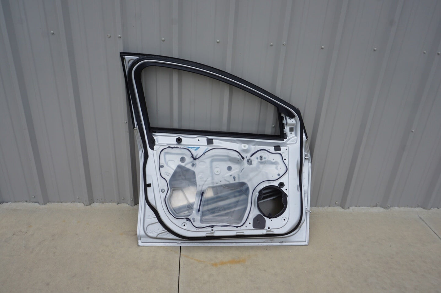 12-18 FORD FOCUS FRONT LEFT SIDE DOOR SHELL COVER PANEL OEM SILVER