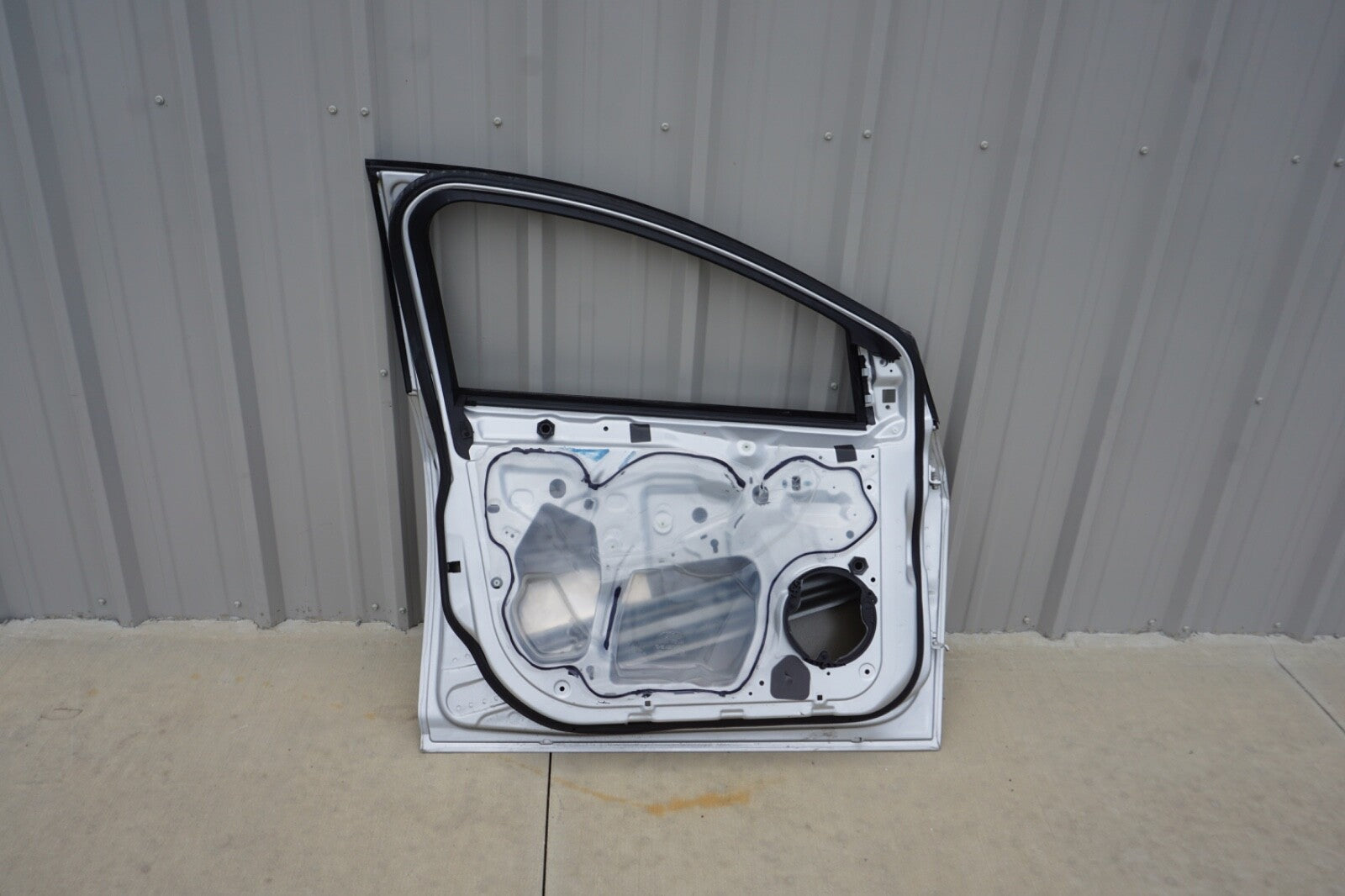 12-18 FORD FOCUS FRONT LEFT SIDE DOOR SHELL COVER PANEL OEM SILVER