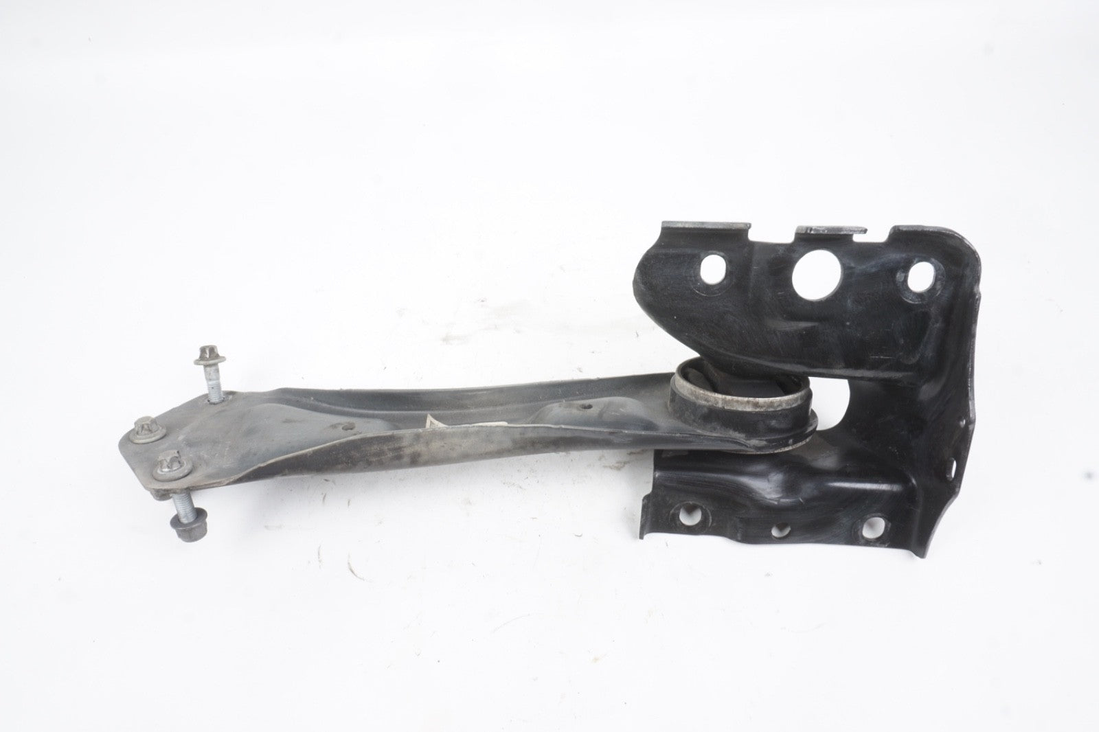 2022 - 2024 MERCEDES EQB OEM REAR LEFT LOWER TRAILING CONTROL ARM