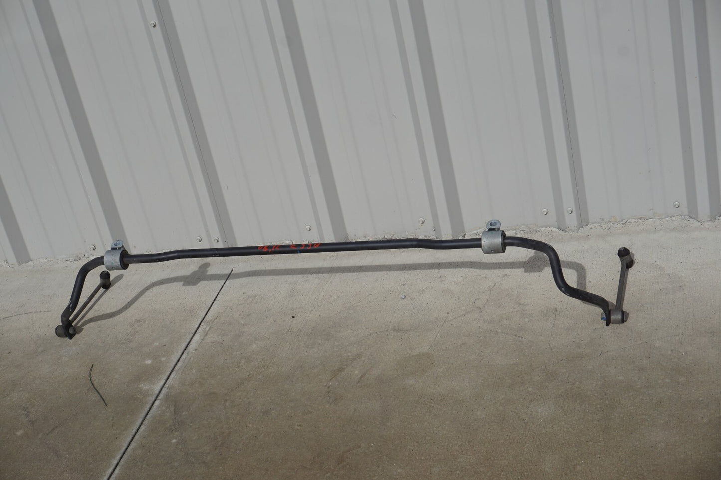 10-17 Mercedes W207 E350 E550 RWD Rear Anti Roll Sway Bar Stabilizer OEM