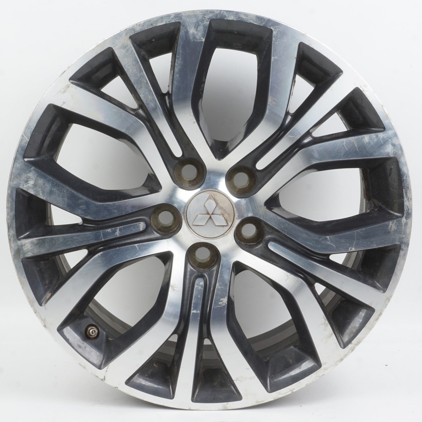 2016 - 2018 MITSUBISHI OUTLANDER ALUMINIUM WHEEL RIM  ALLOY J18X7J OEM