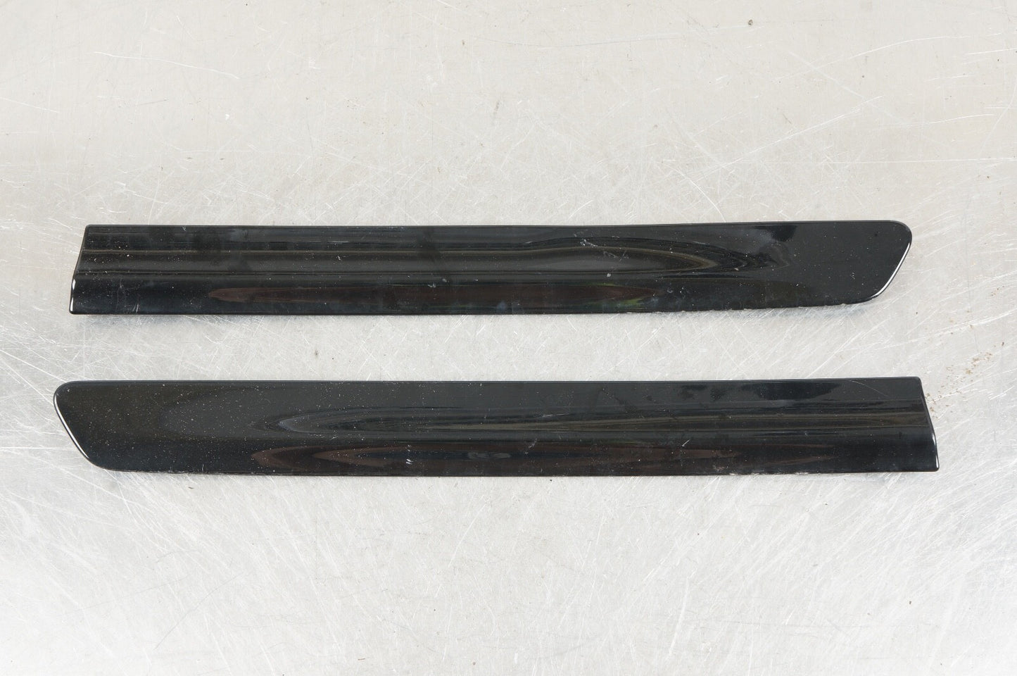 06-13 VOLVO C70 LEFT RIGHT REAR QUARTER PANEL TRIM MOLDING BLACK OEM