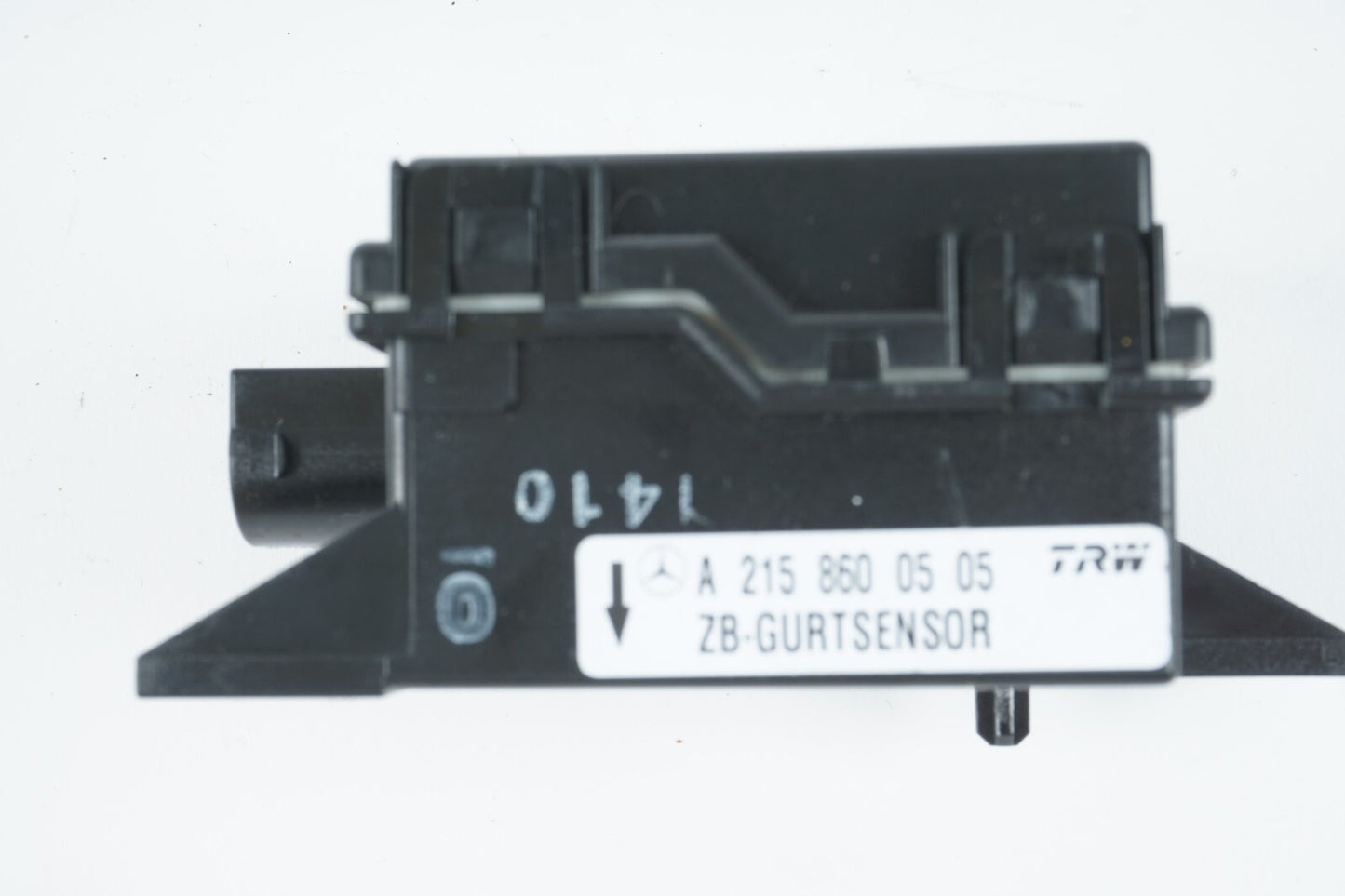 2003 - 2012 Mercedes SL500 R230 Seat Belt Seatbelt Tension Sensor 2158600505 OEM