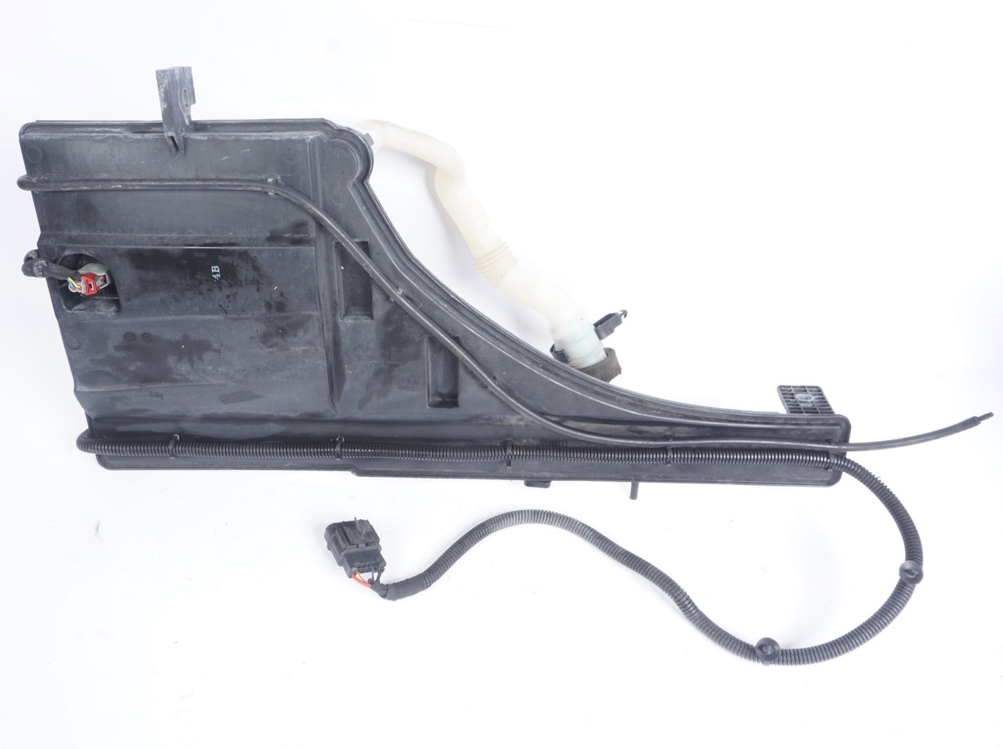 2014 - 2024 MASERATI GHIBLI WINDSHIELD WASHER RESERVOIR TANK BOTTLE W/ PUMP OEM