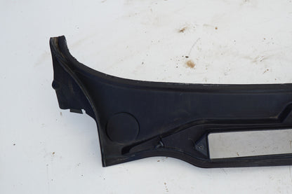 2009-2013 BMW E93 LCI 335I CONVERTIBLE WINDSHIELD COWL PANEL COVER 156772-10 OEM