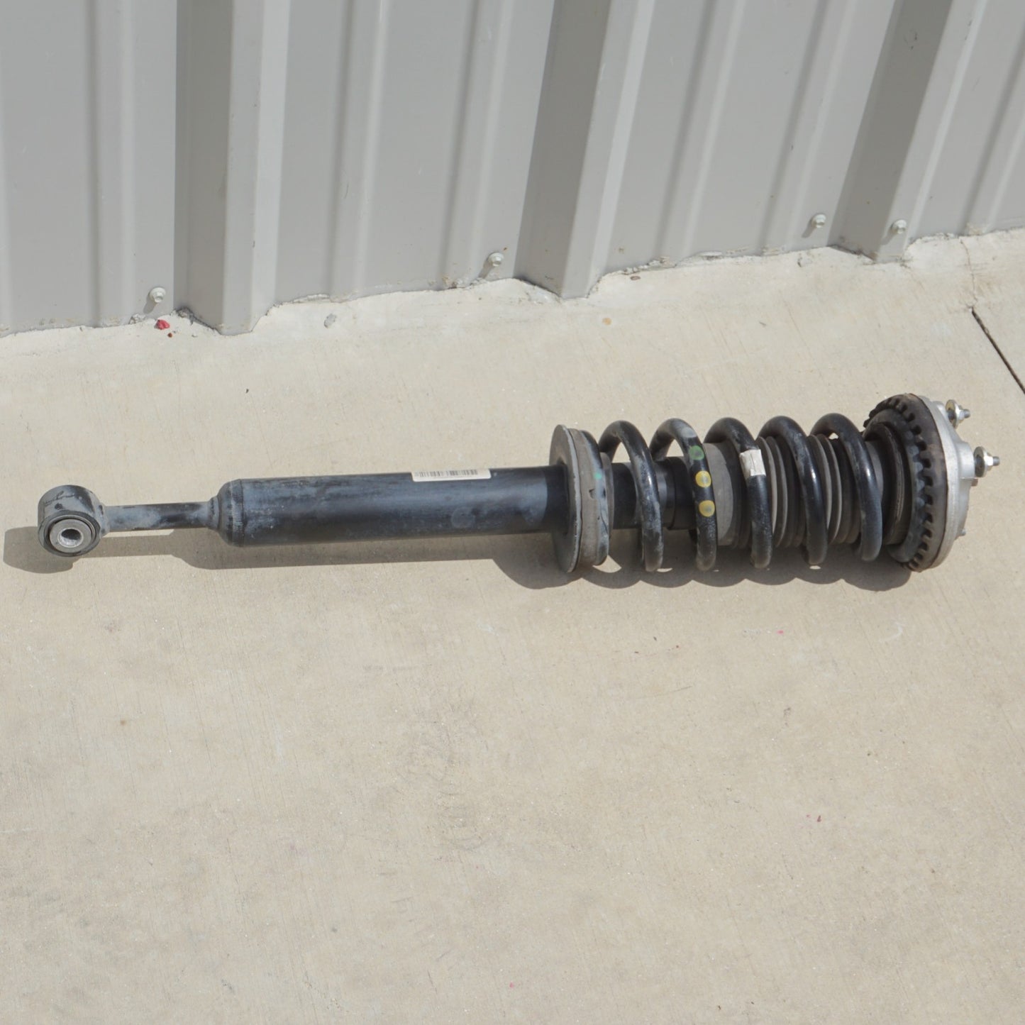 2014 - 2020 MASERATI GHIBLI FRONT RIGHT SHOCK ABSORBER SPRING STRUT OEM