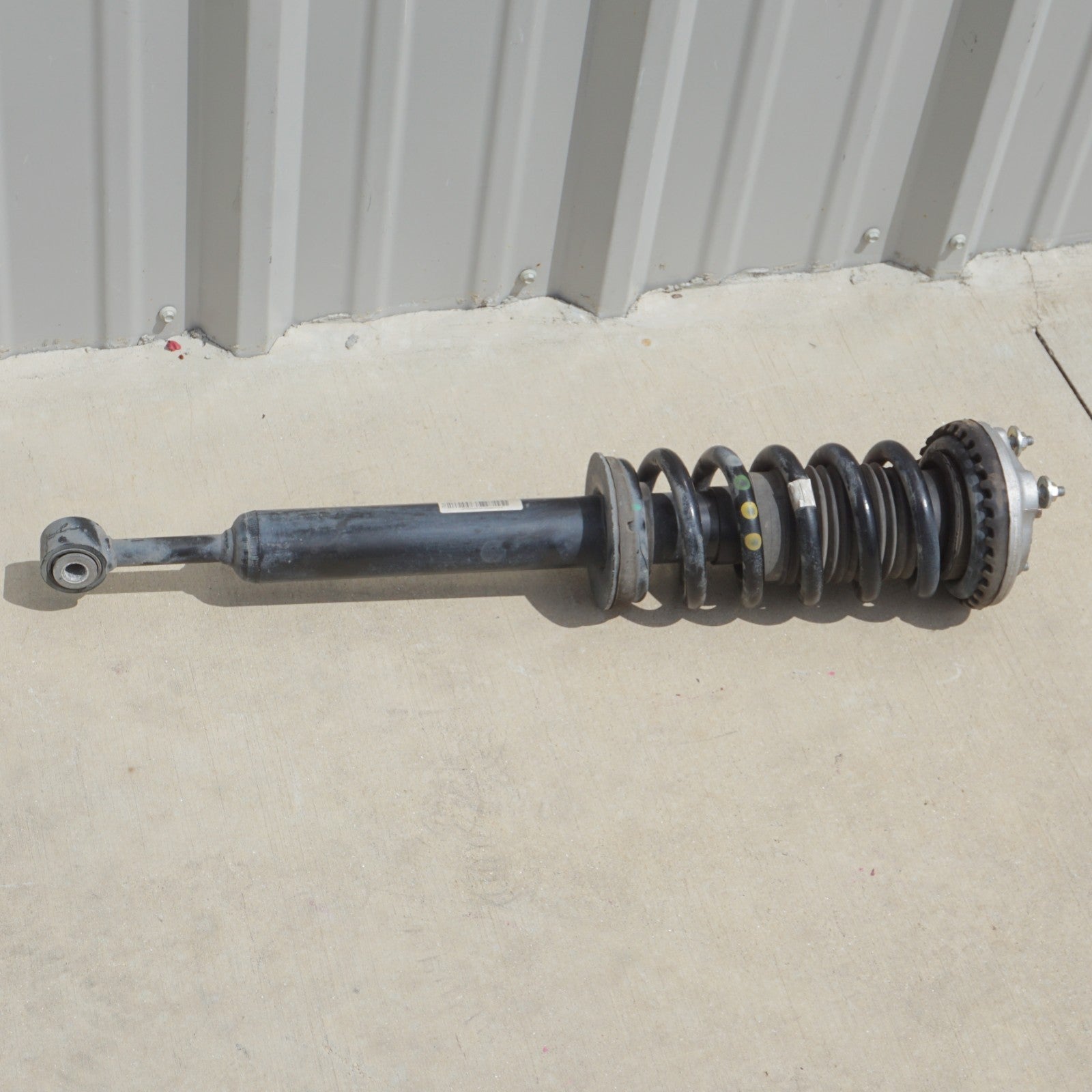 2014 - 2020 MASERATI GHIBLI FRONT RIGHT SHOCK ABSORBER SPRING STRUT OEM